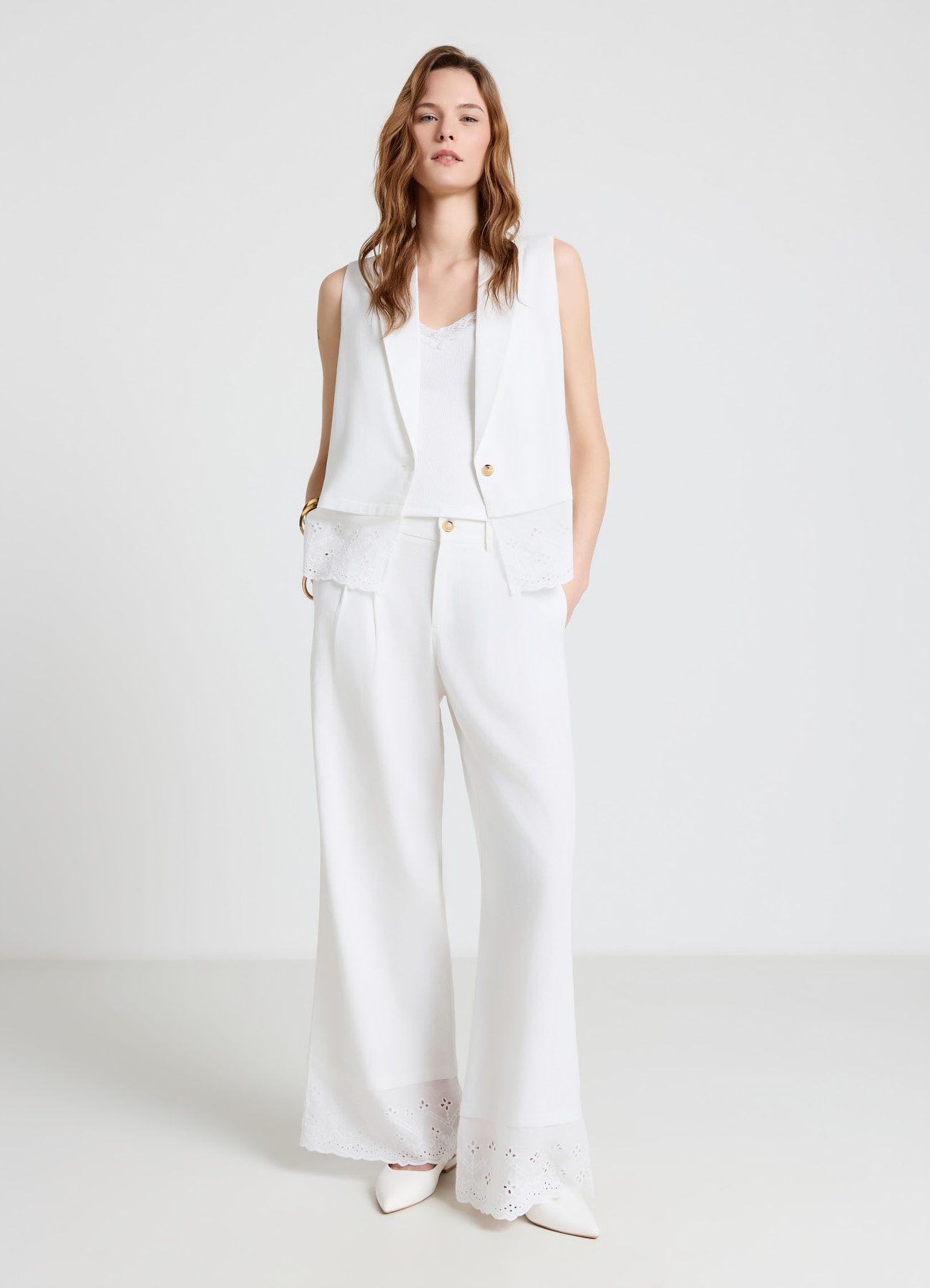 Gilet con balza sangallo