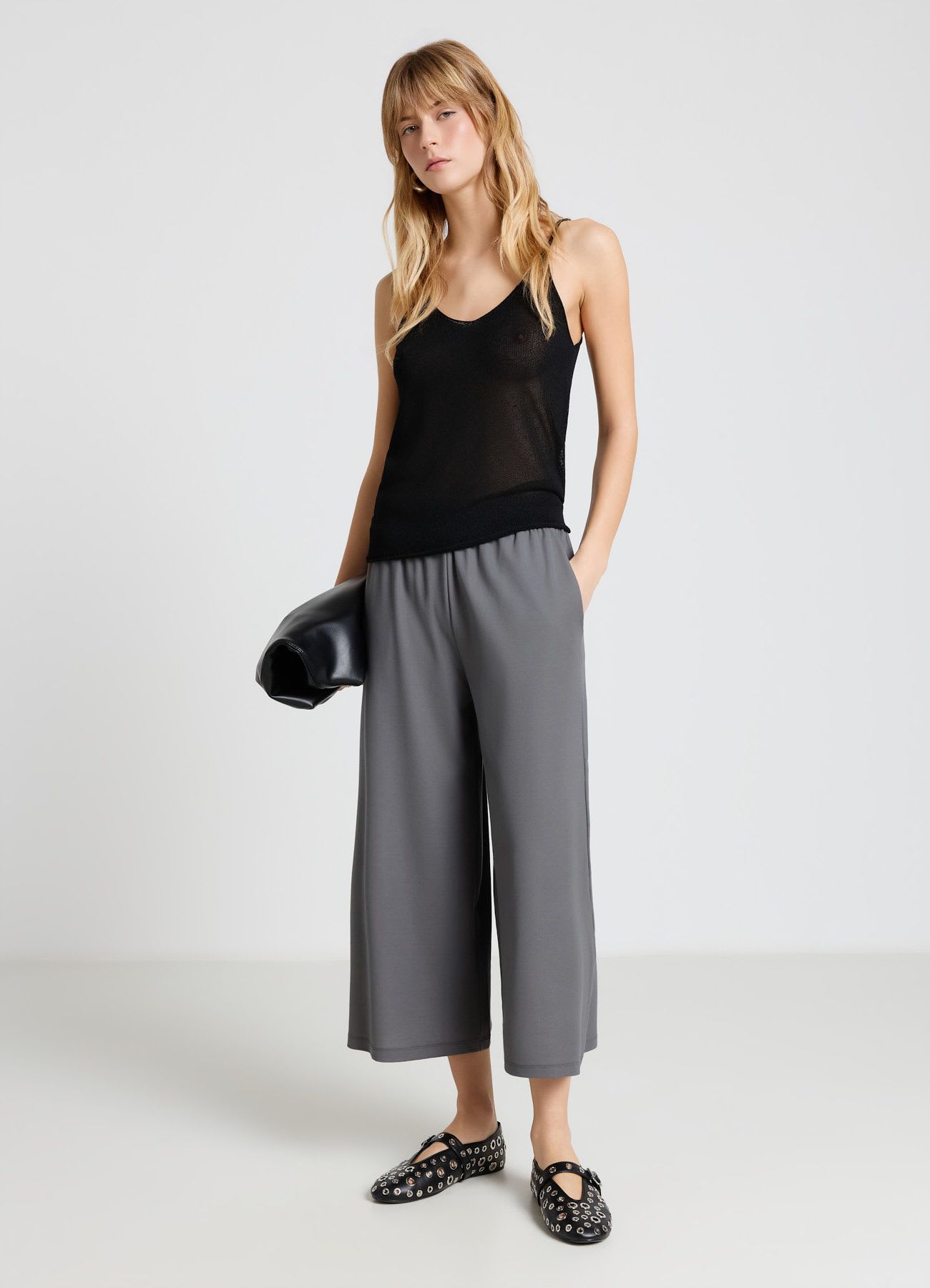 Pantaloni ginnici crop tinta unita