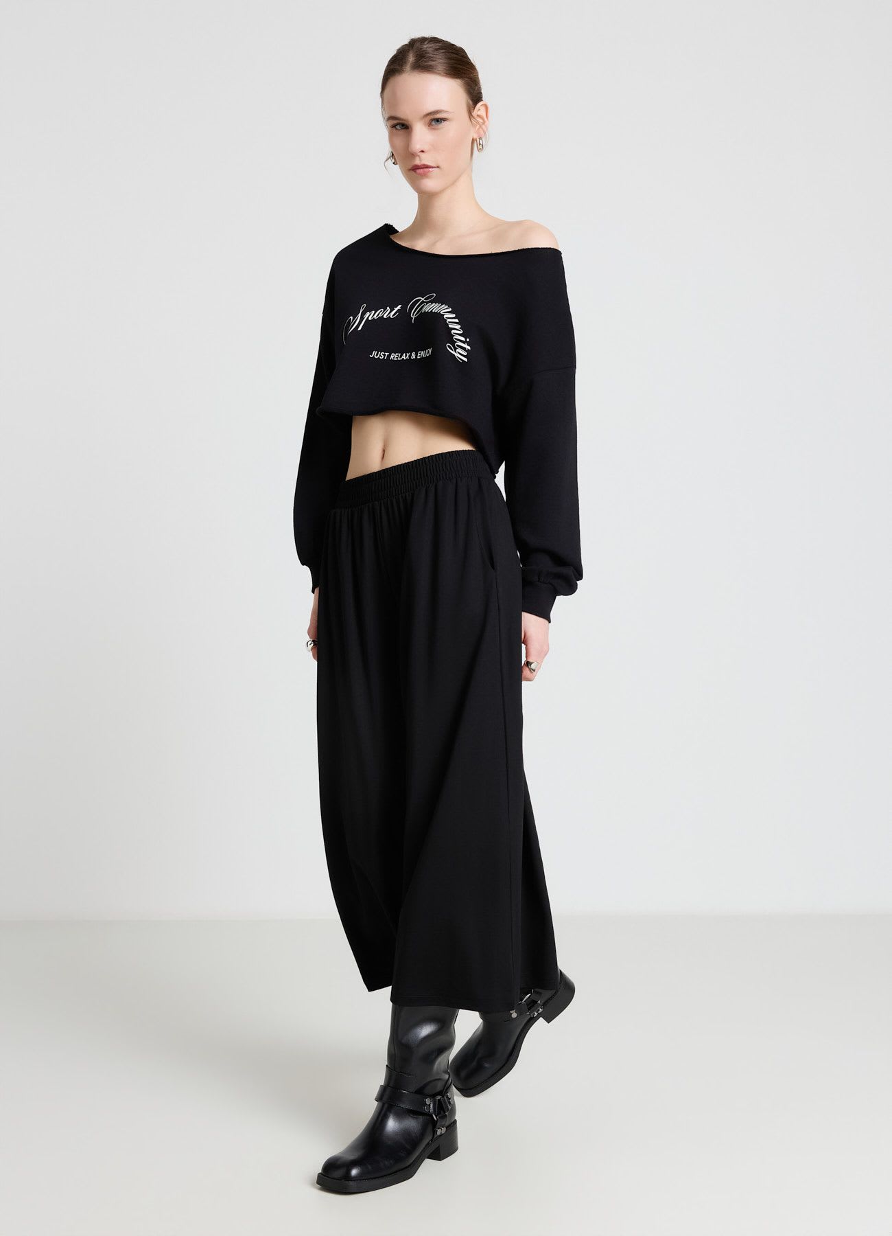 Pantaloni ginnici crop tinta unita