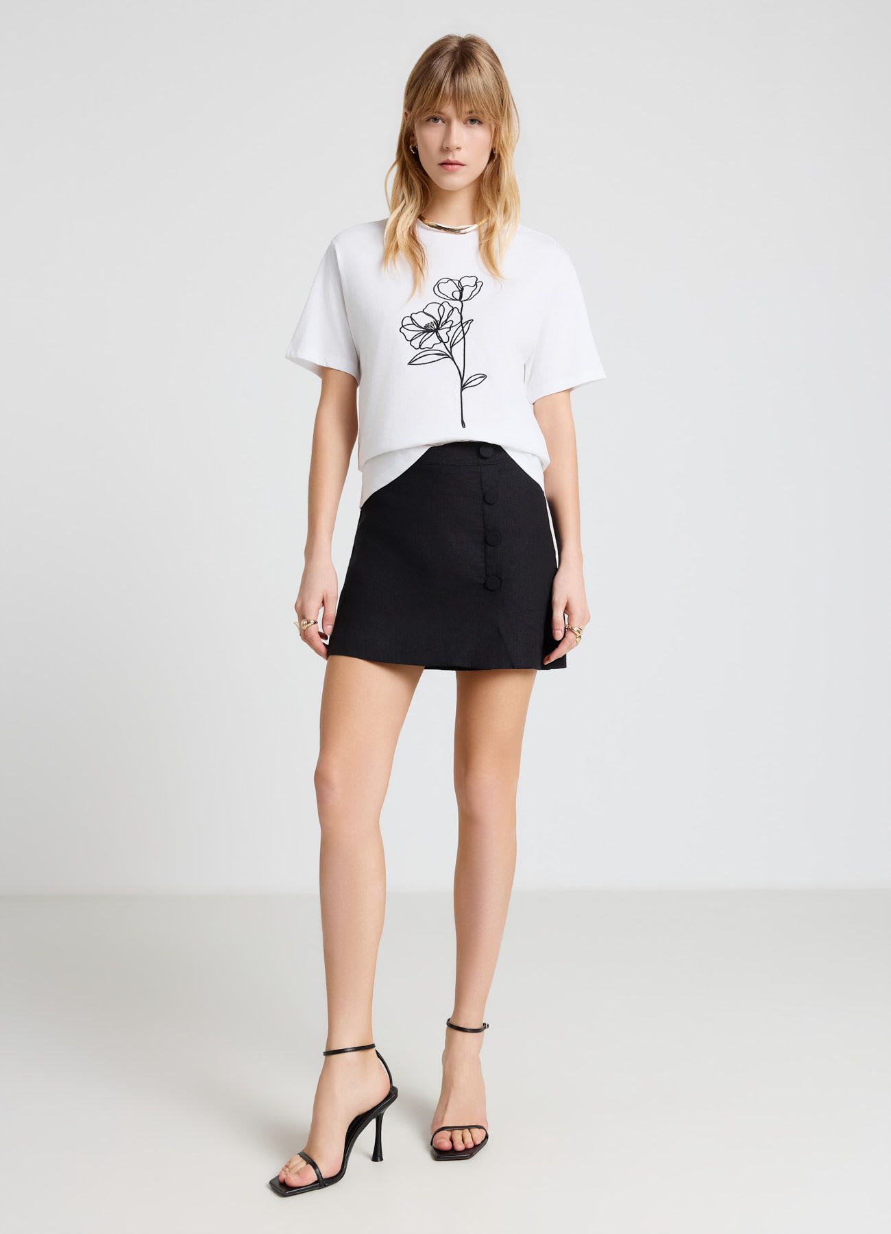Gonna-pantalone con bottoni laterali