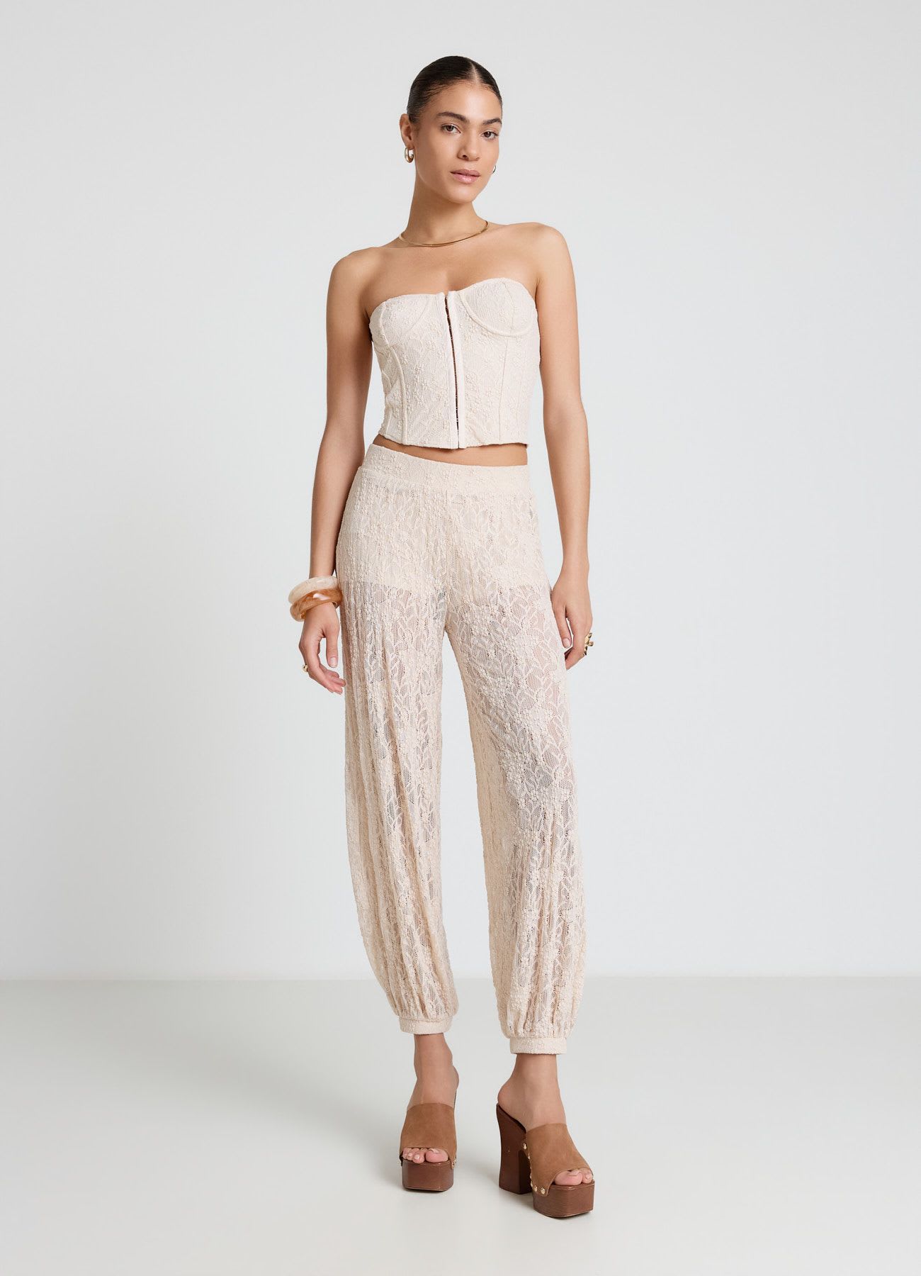 Corsetto in pizzo senza spalline con gancetti