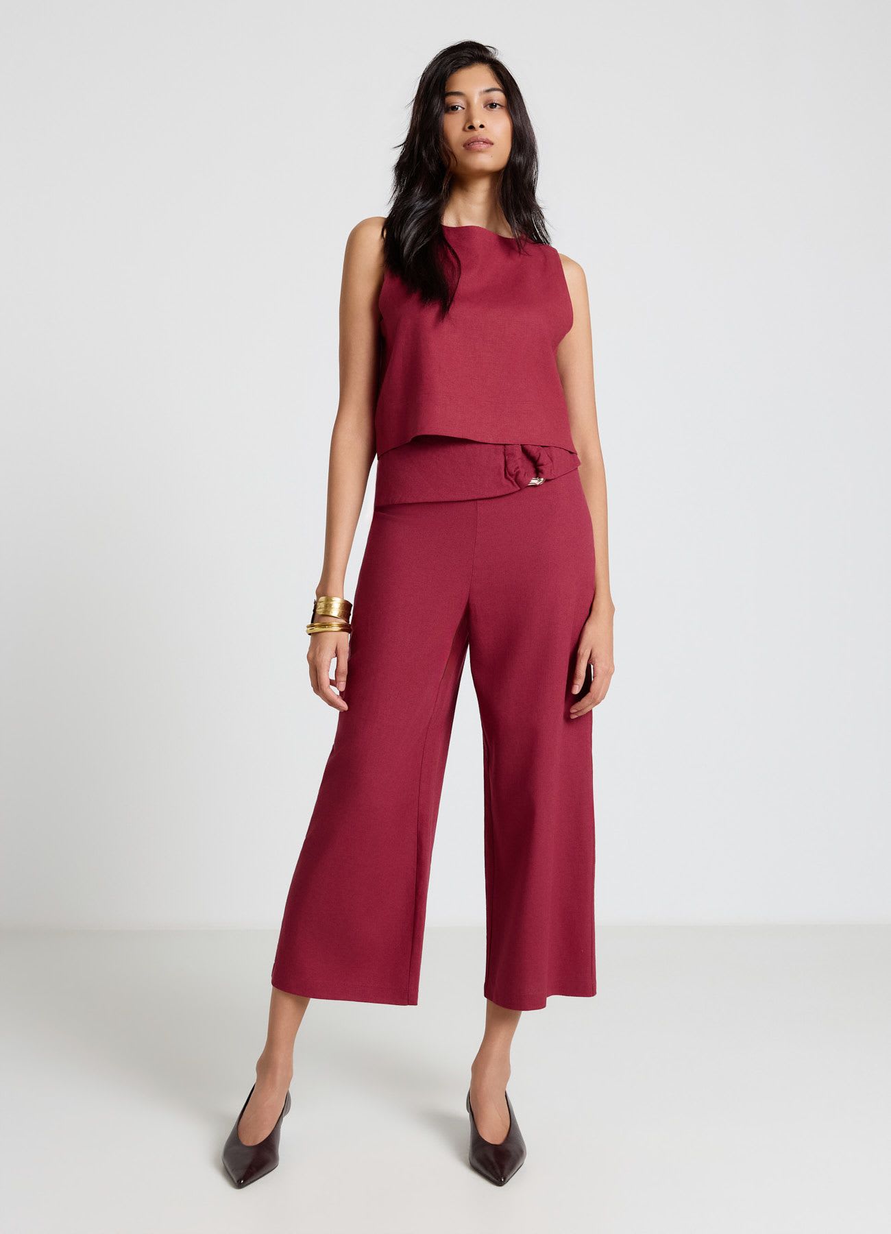 Pantaloni culotte con fibbia in lino