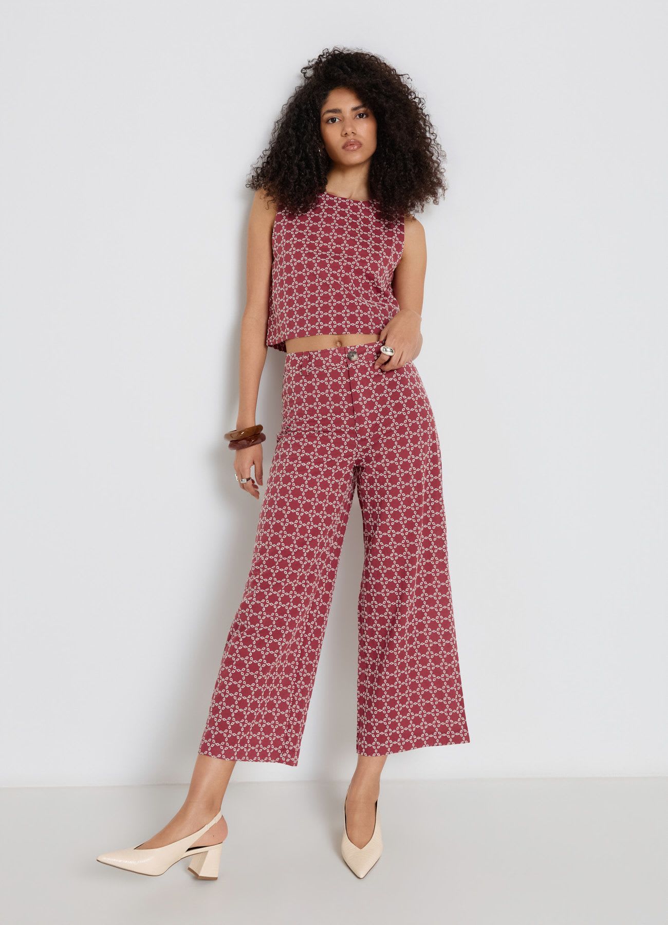 Pantaloni culotte con ricamo