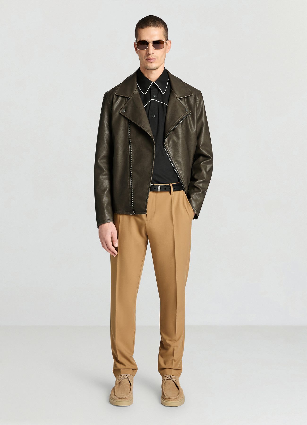 Pantaloni slim fit