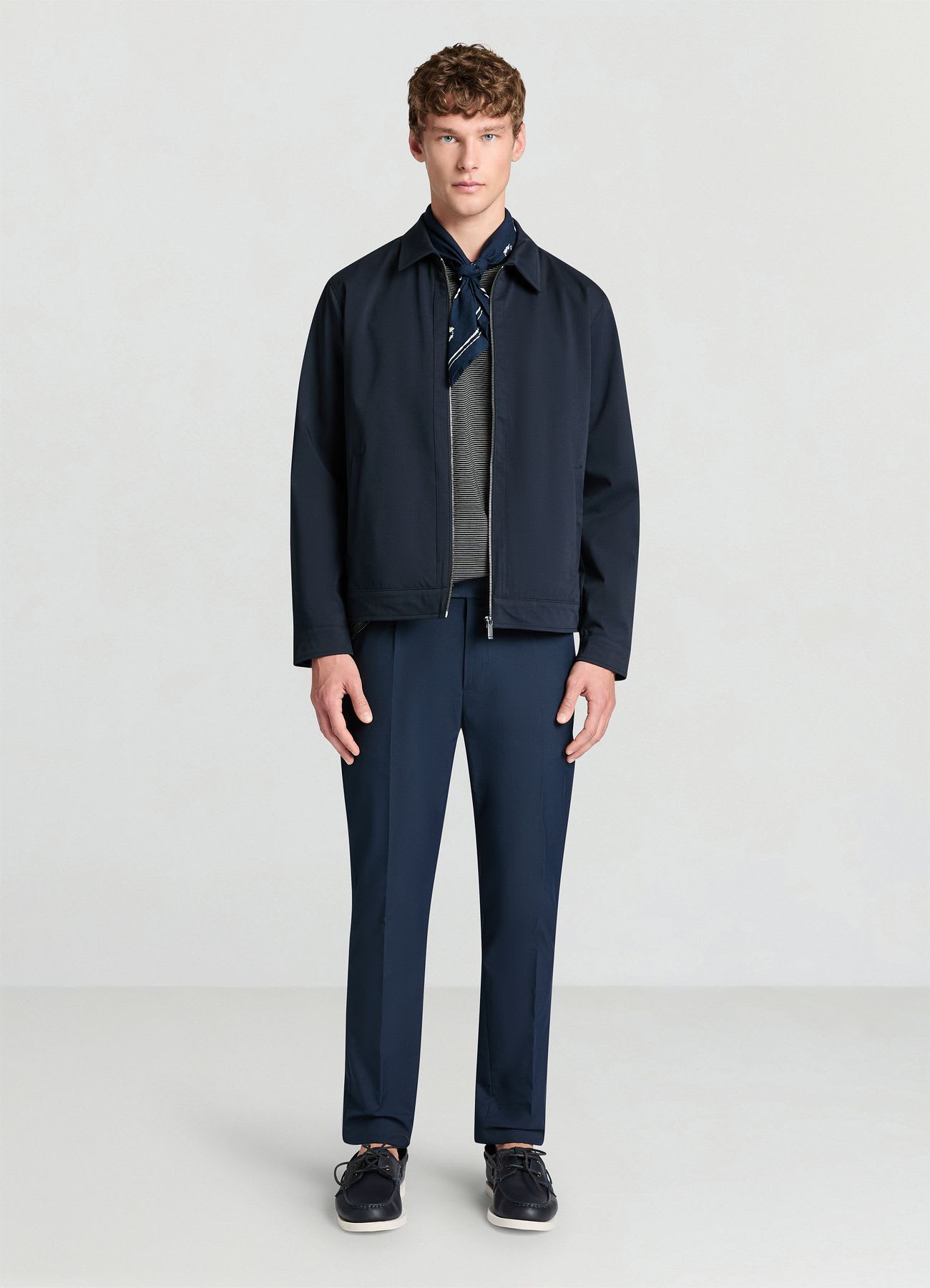 Pantalone tecnico con pinces