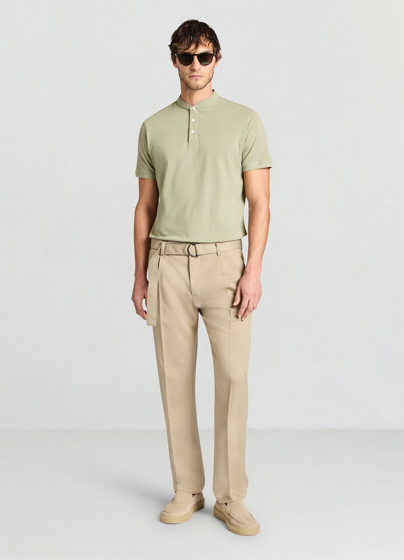 T-shirt polo alla coreana