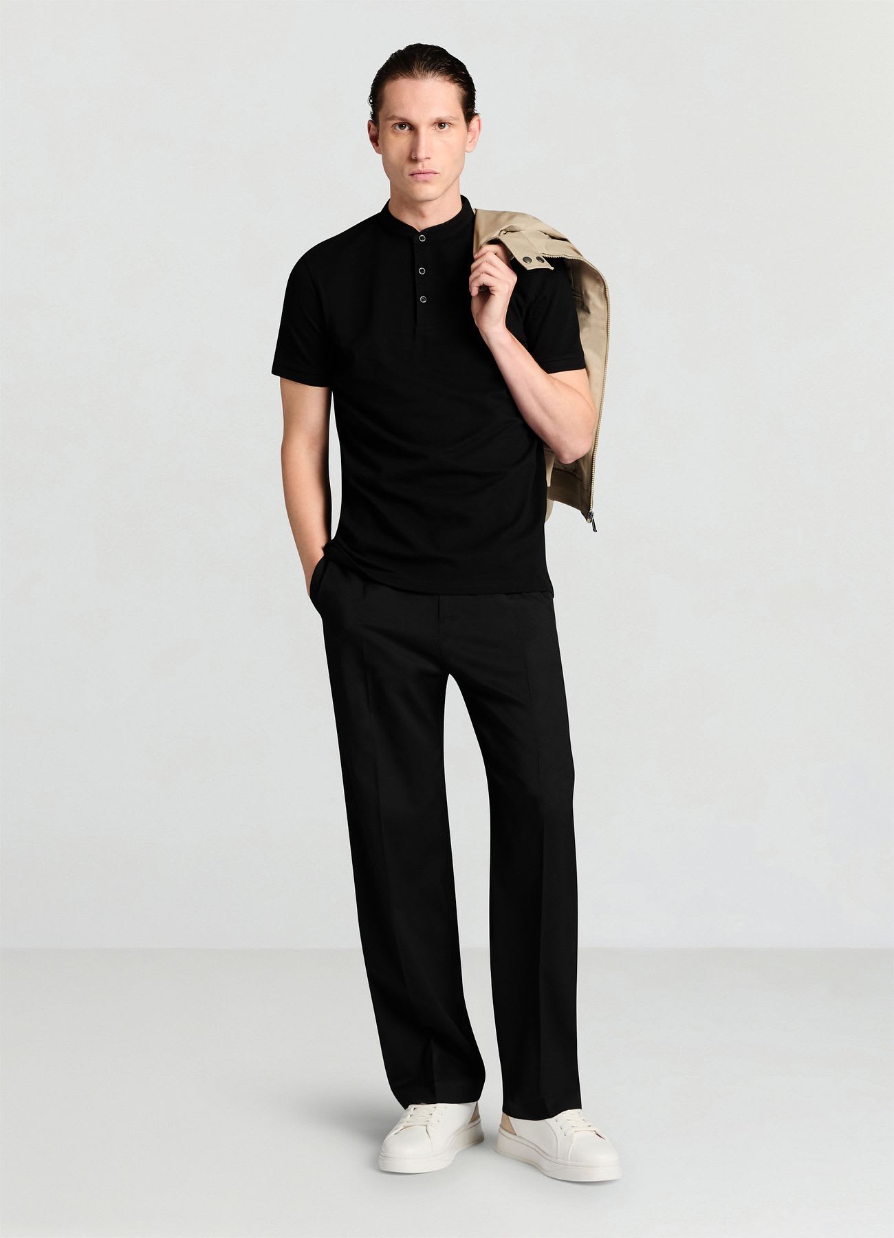 T-shirt polo alla coreana