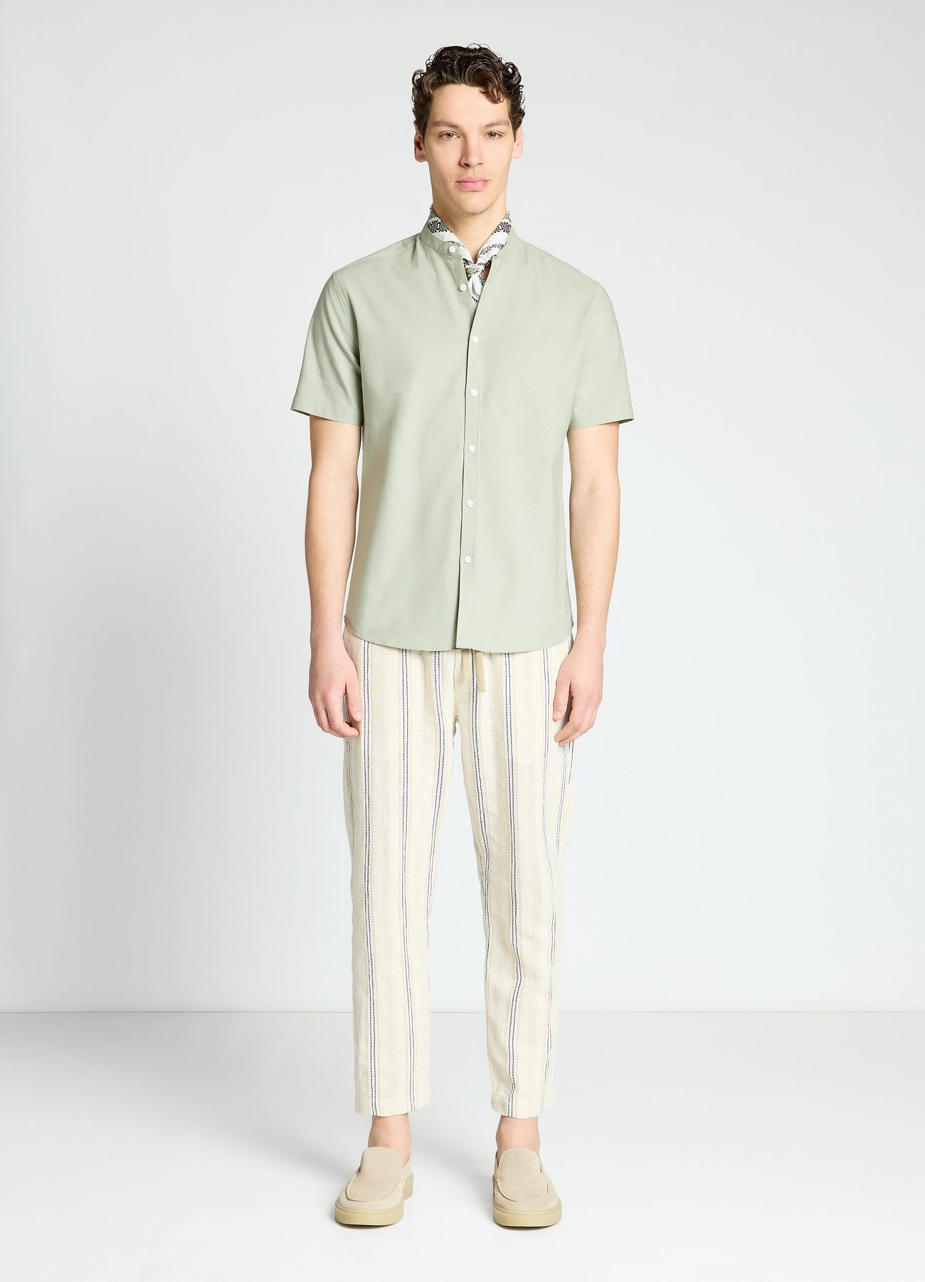 Camicia coreana tinta unita