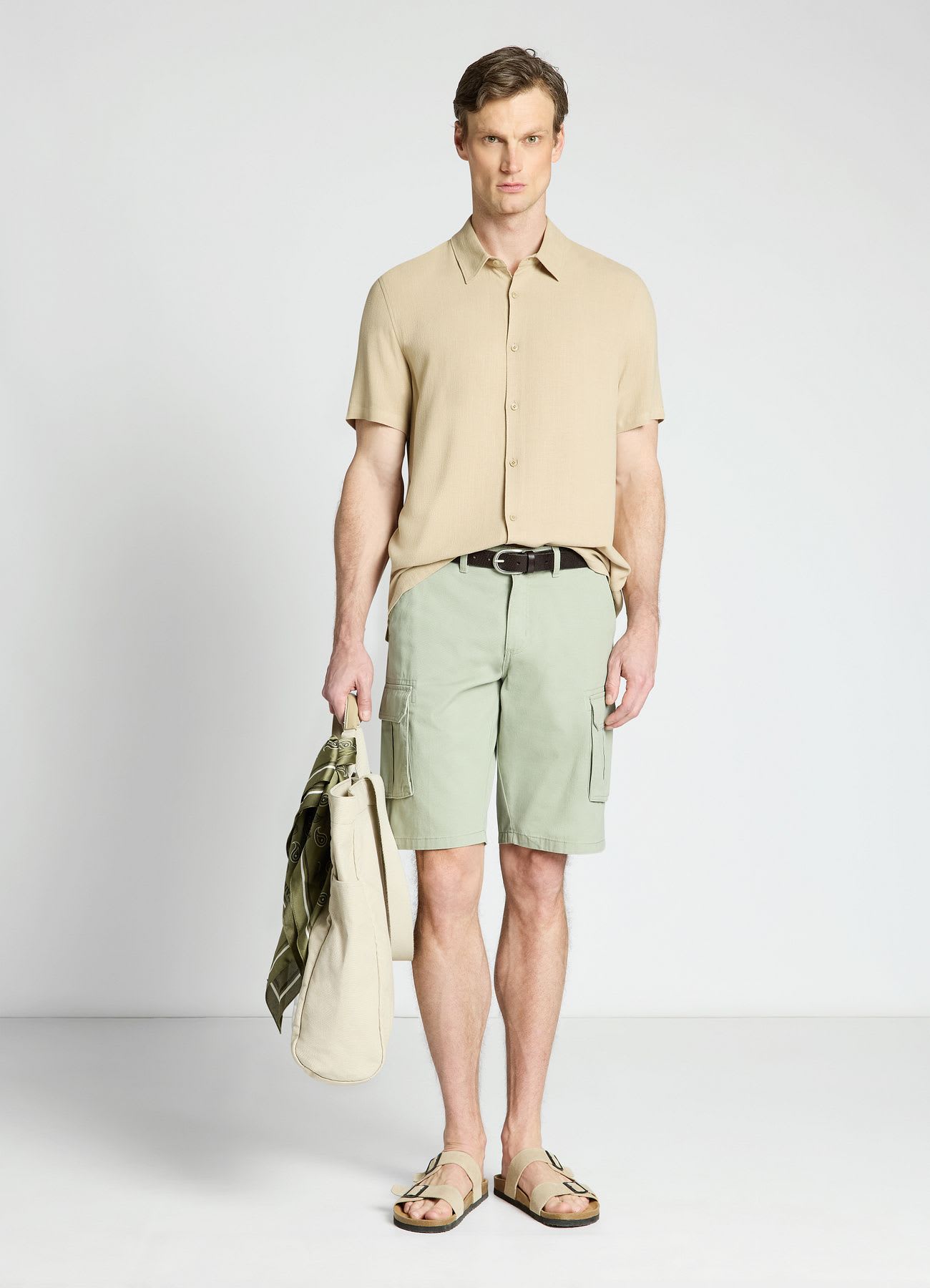 Pantaloncini cargo tinta unita