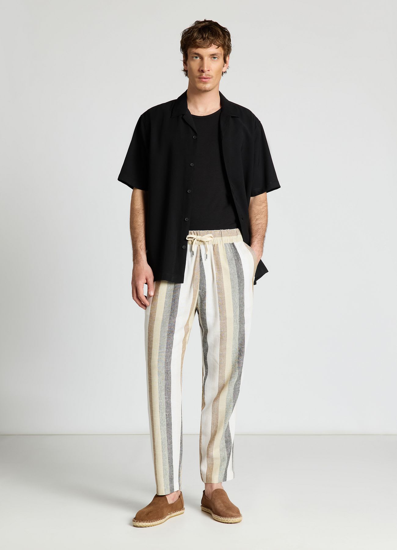 Pantaloni jogger a righe misto lino