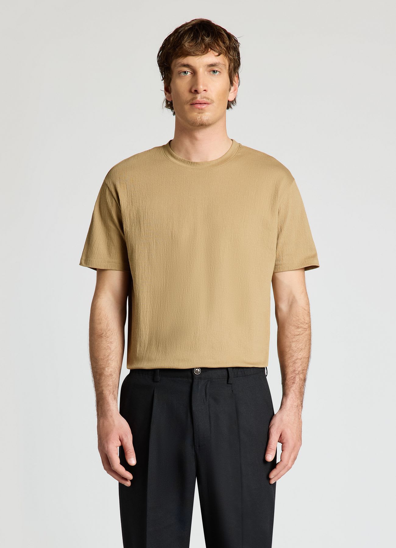 T-shirt a tinta unita con girocollo