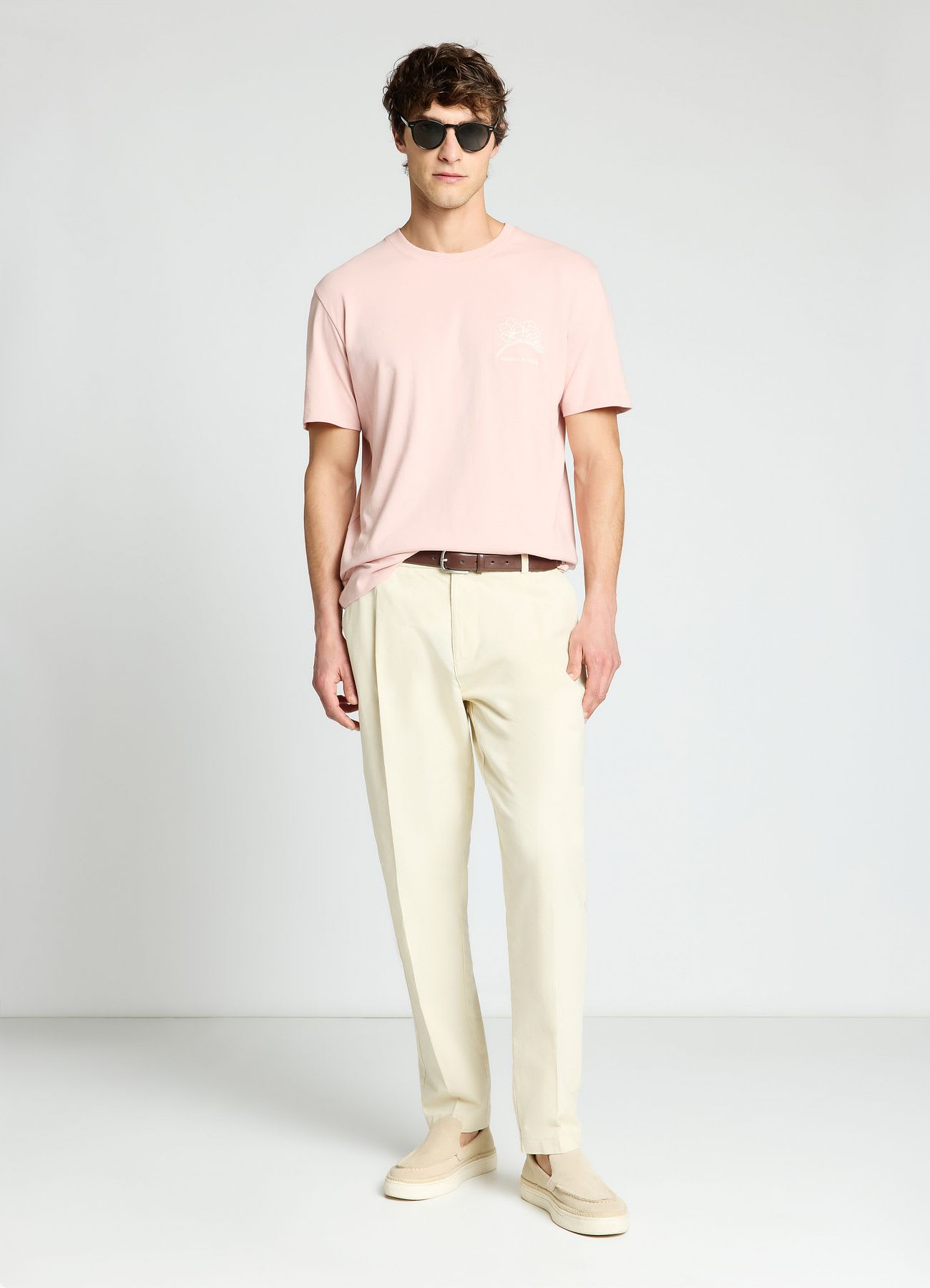 T-shirt con ricamo fiore e stampa botanica