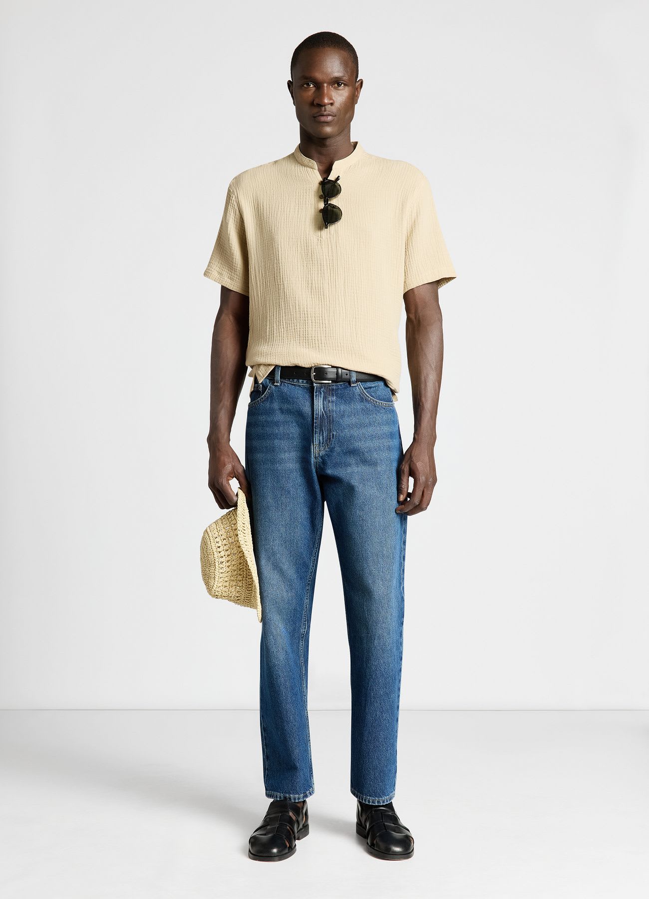 Camicia con collo alla coreana e bottoni