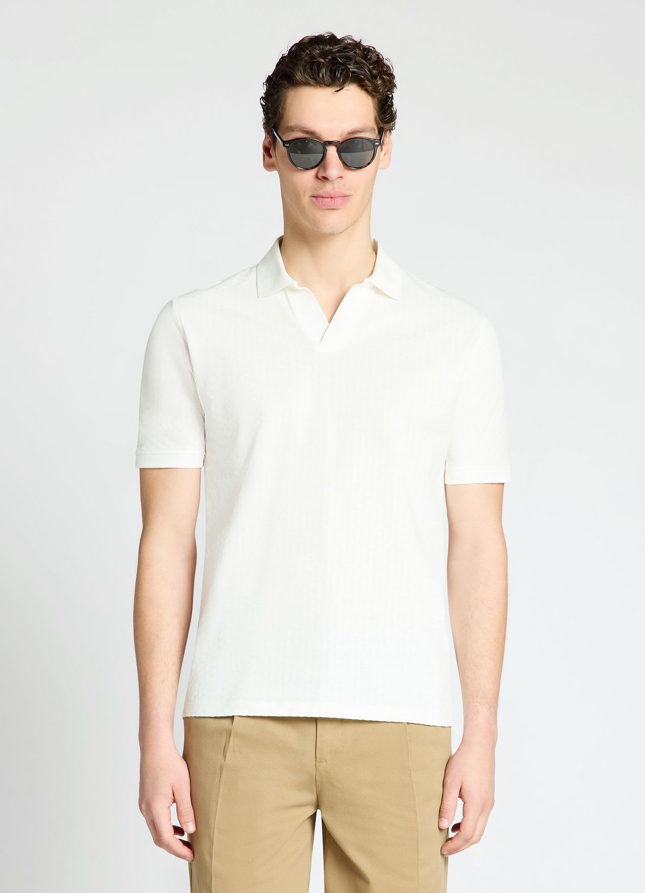 Polo con collo aperto in jacquard