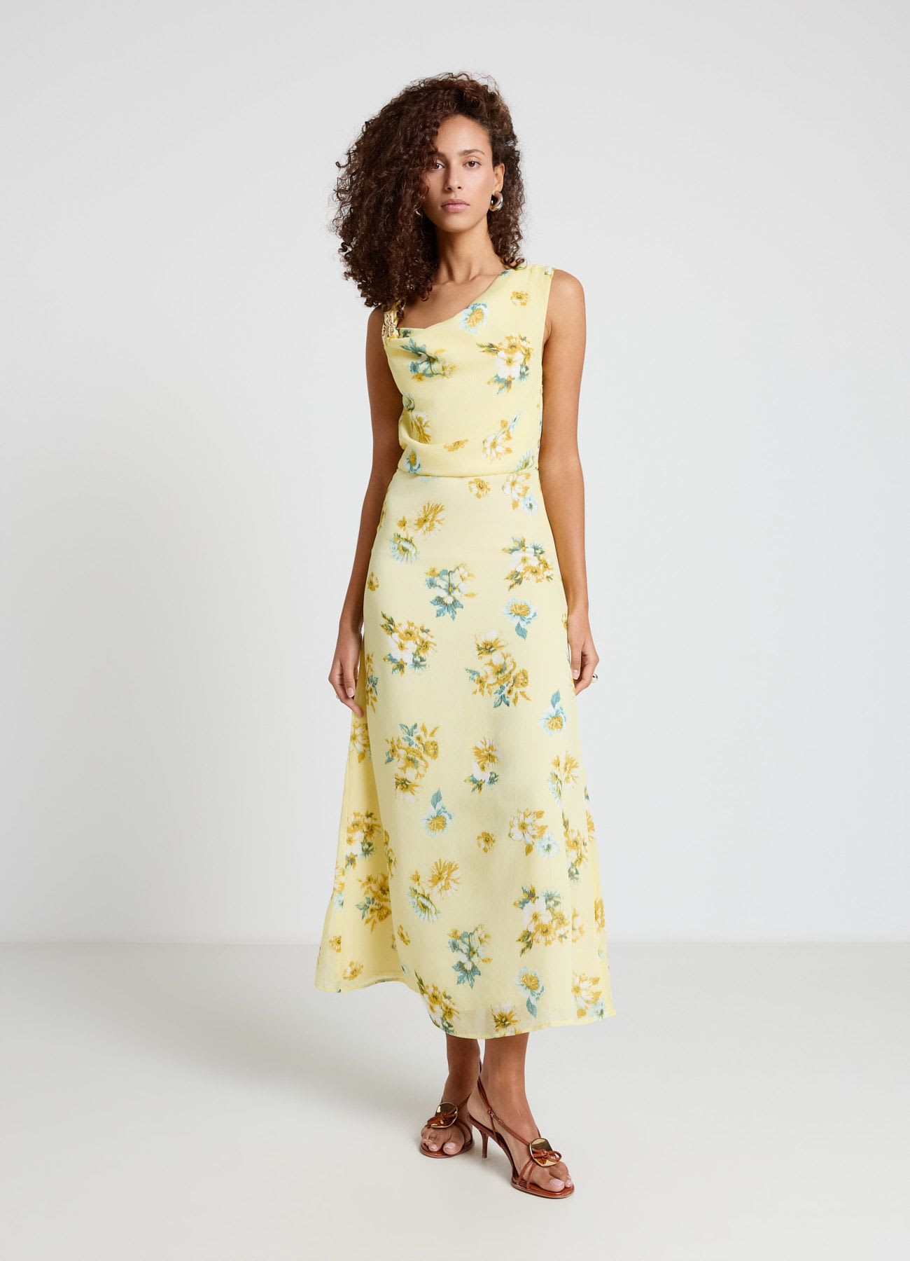 Vestito lungo con scollo sciallato e stampa fiori