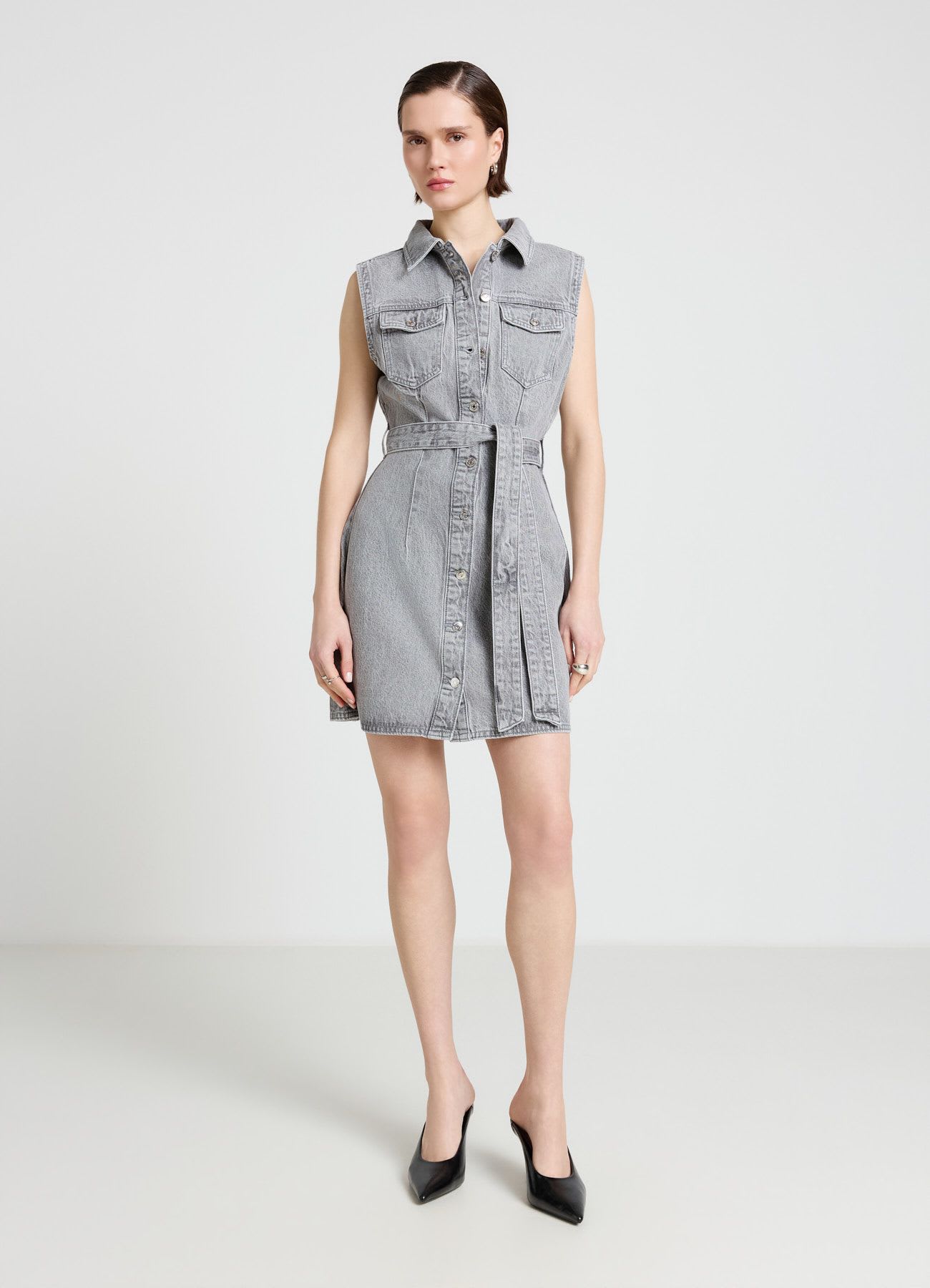 Vestito chemisier in denim con cintura