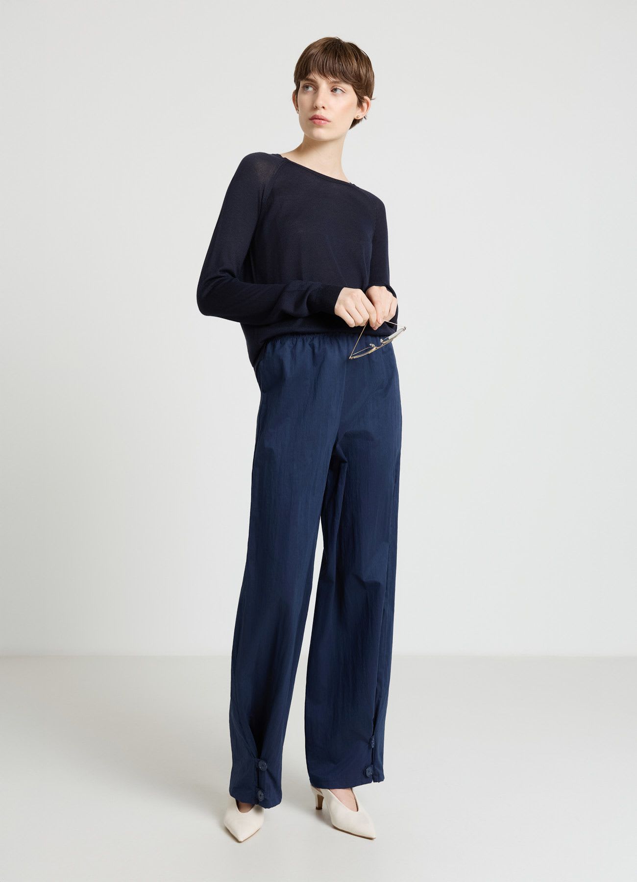 Pantaloni palazzo con elastico in vita