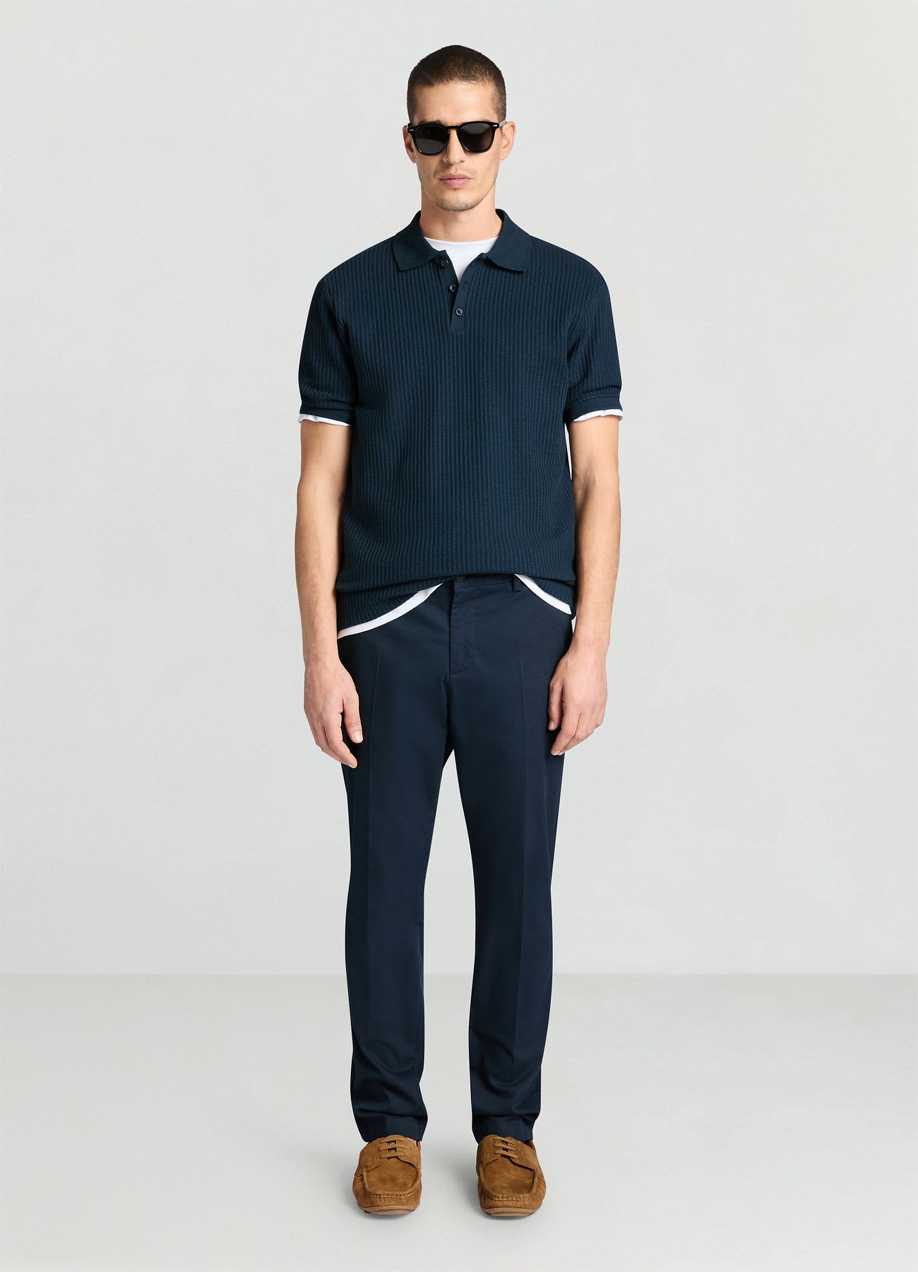 Pantaloni chino in tessuto operato