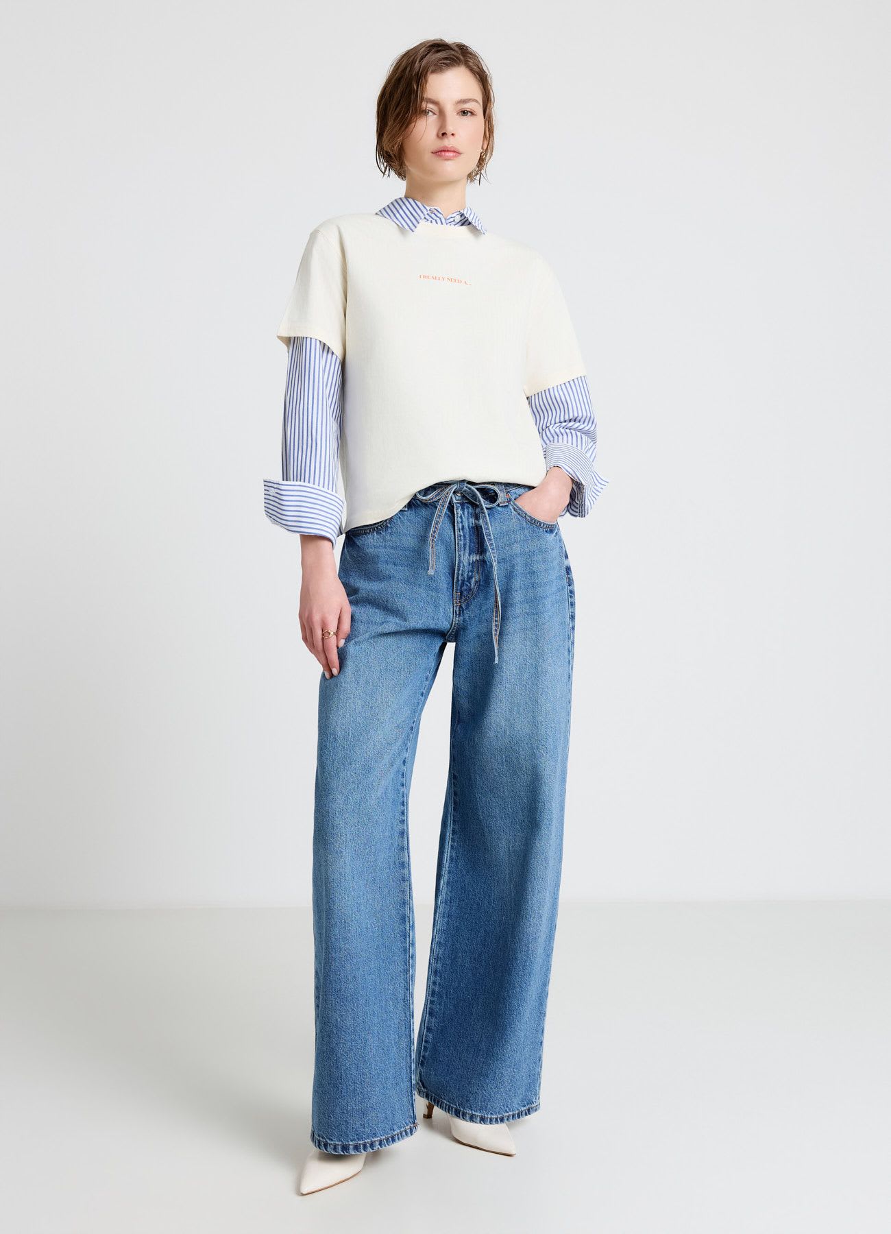 Jeans wide leg con cintura