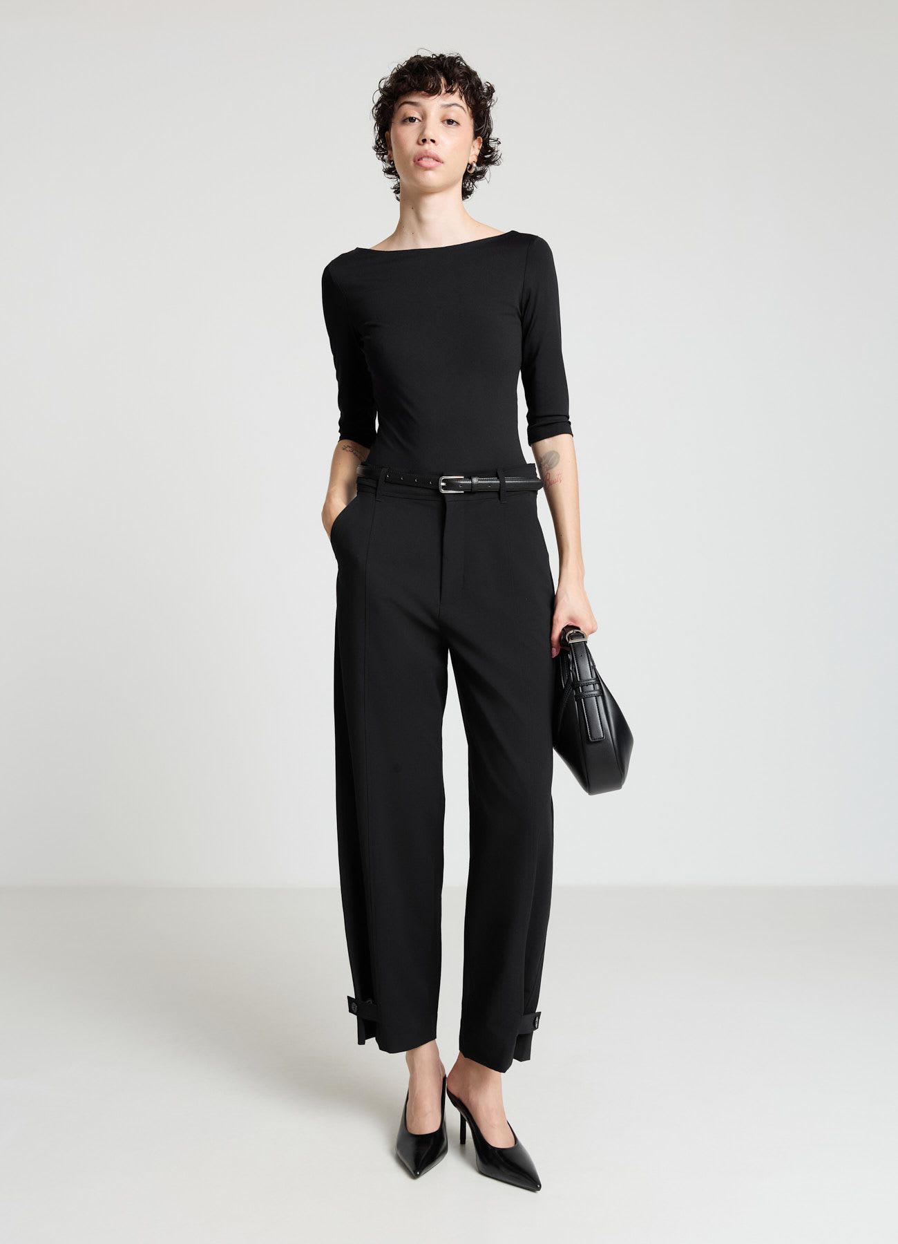 Pantaloni balloon con alamari