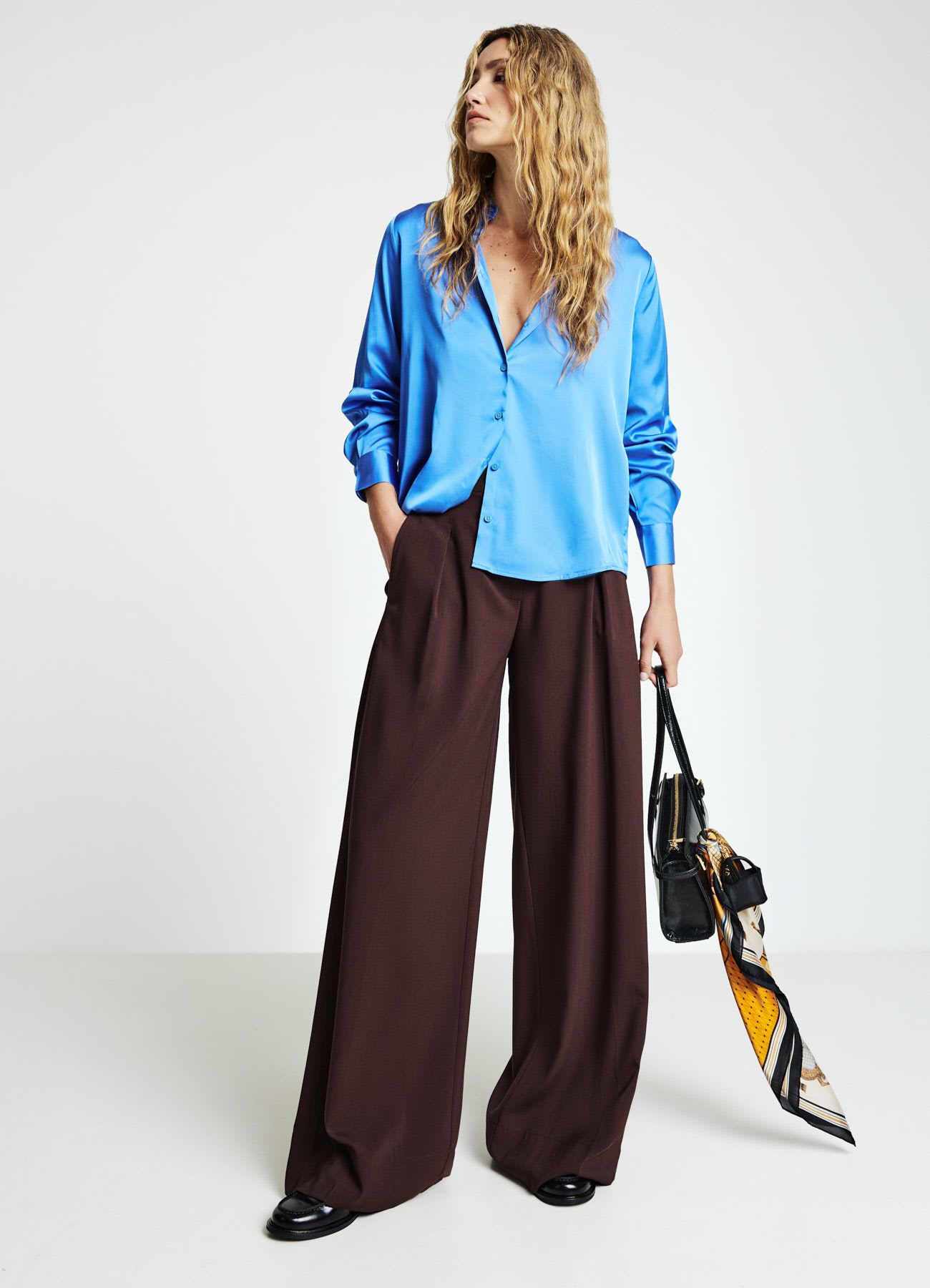 Pantaloni palazzo con pinces
