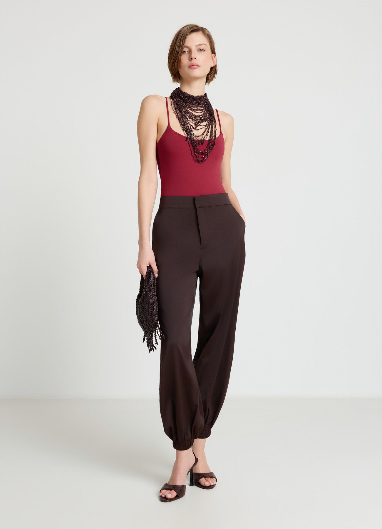 Pantaloni jogger con vita elasticizzata