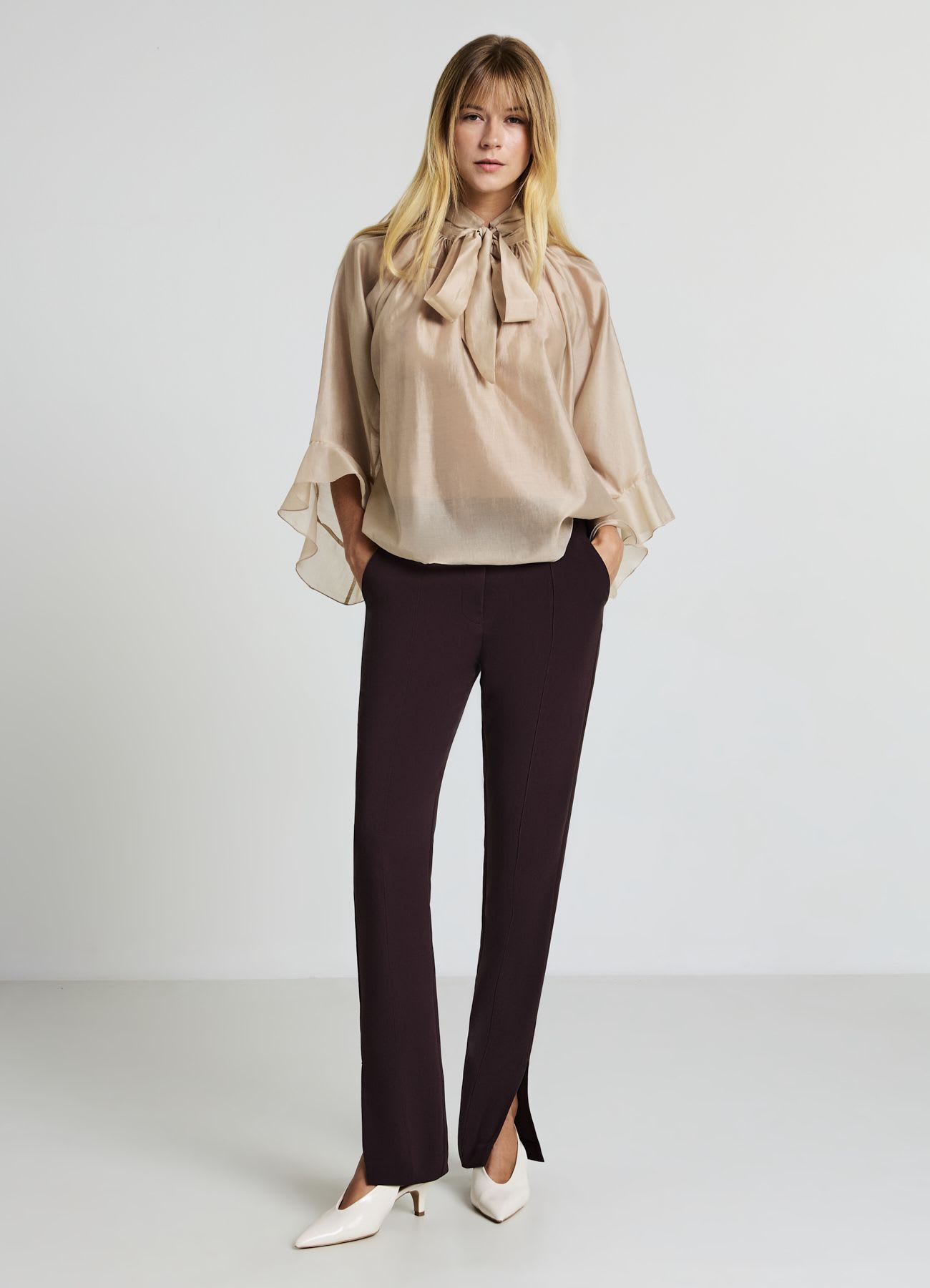 Blusa ampia con rouches