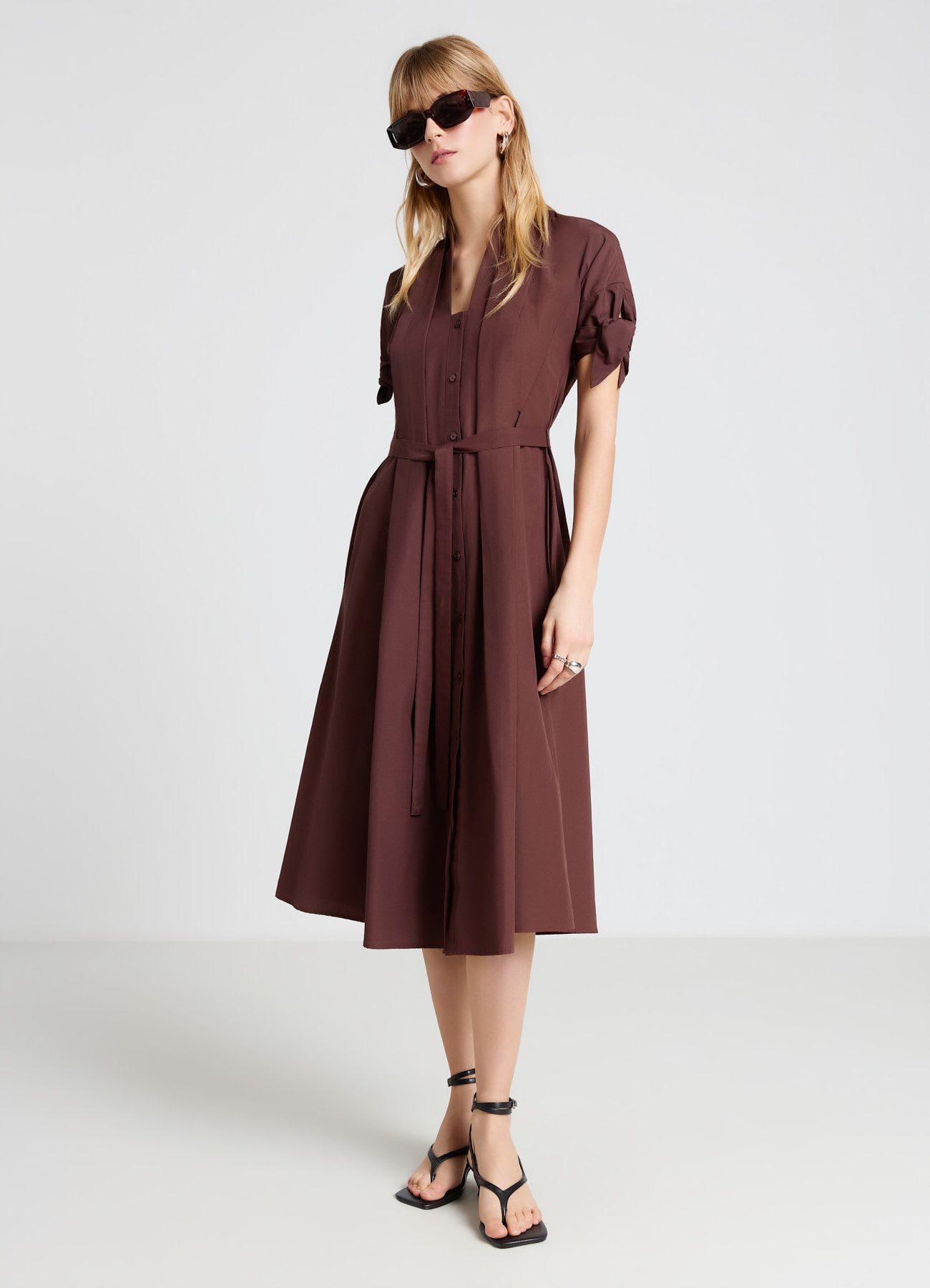 Vestito chemisier con cintura