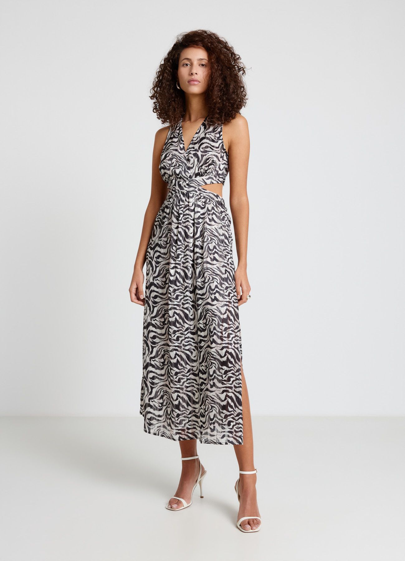 Vestito lungo con cut-out e stampa animalier