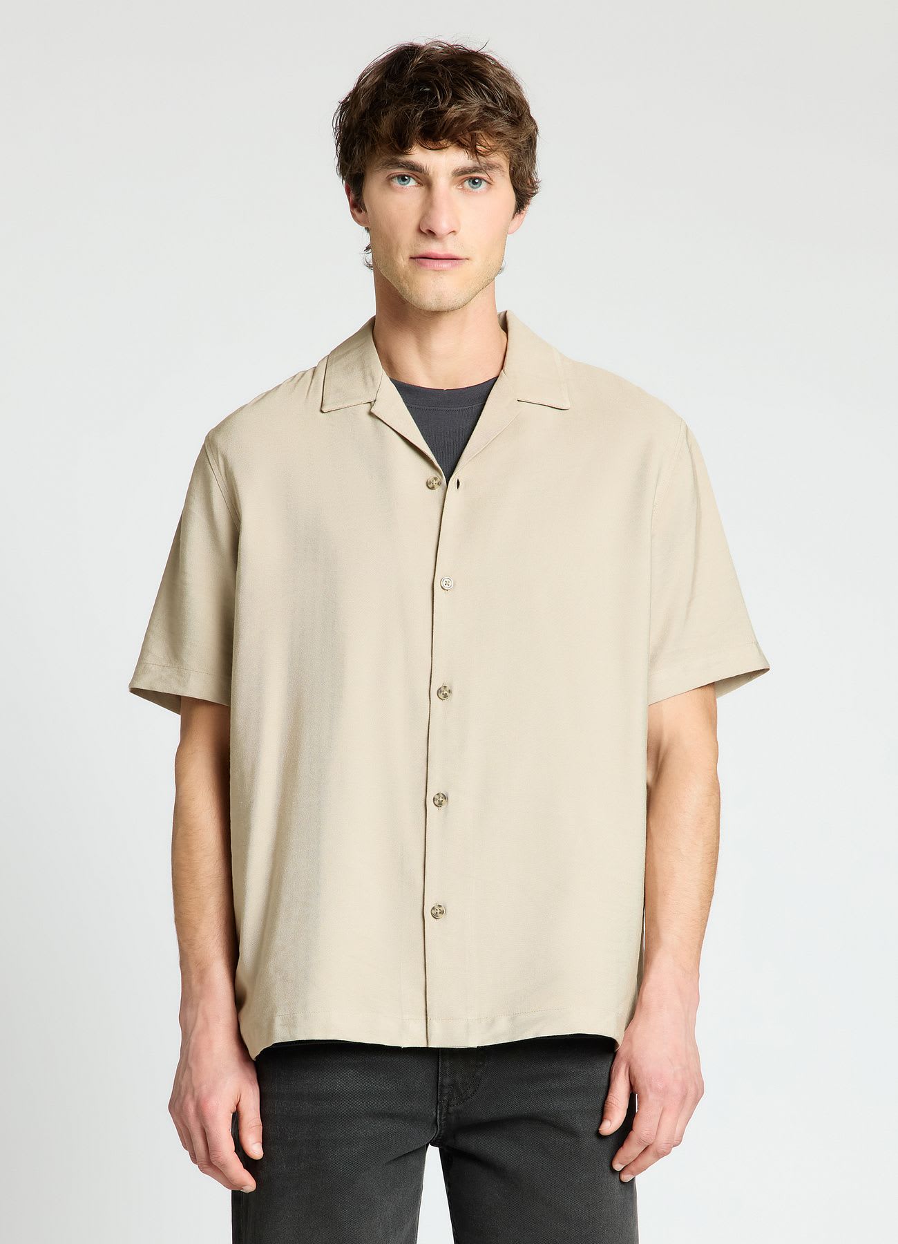 Camicia con colletto bowling
