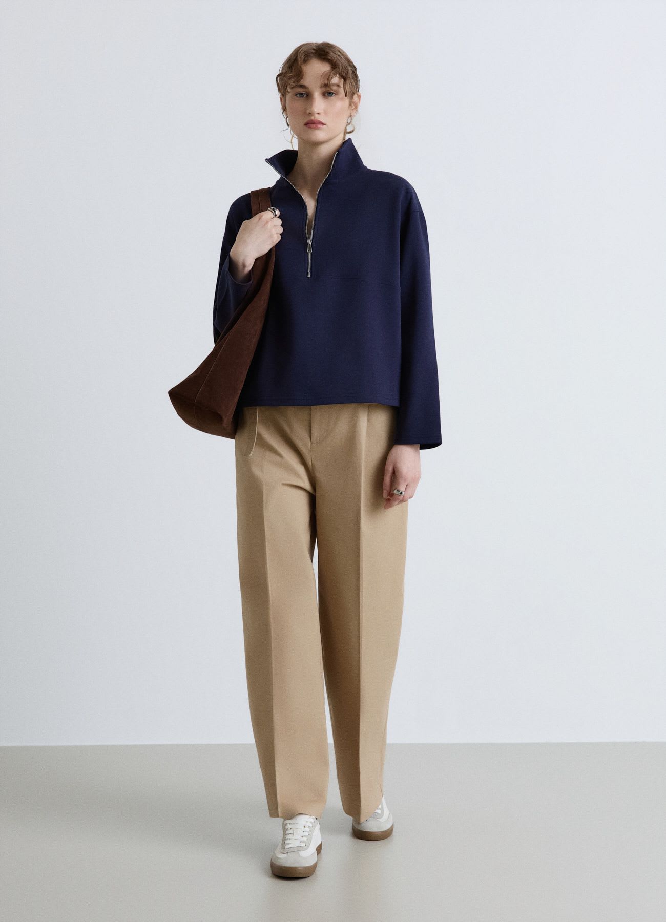 Felpa con colletto zip