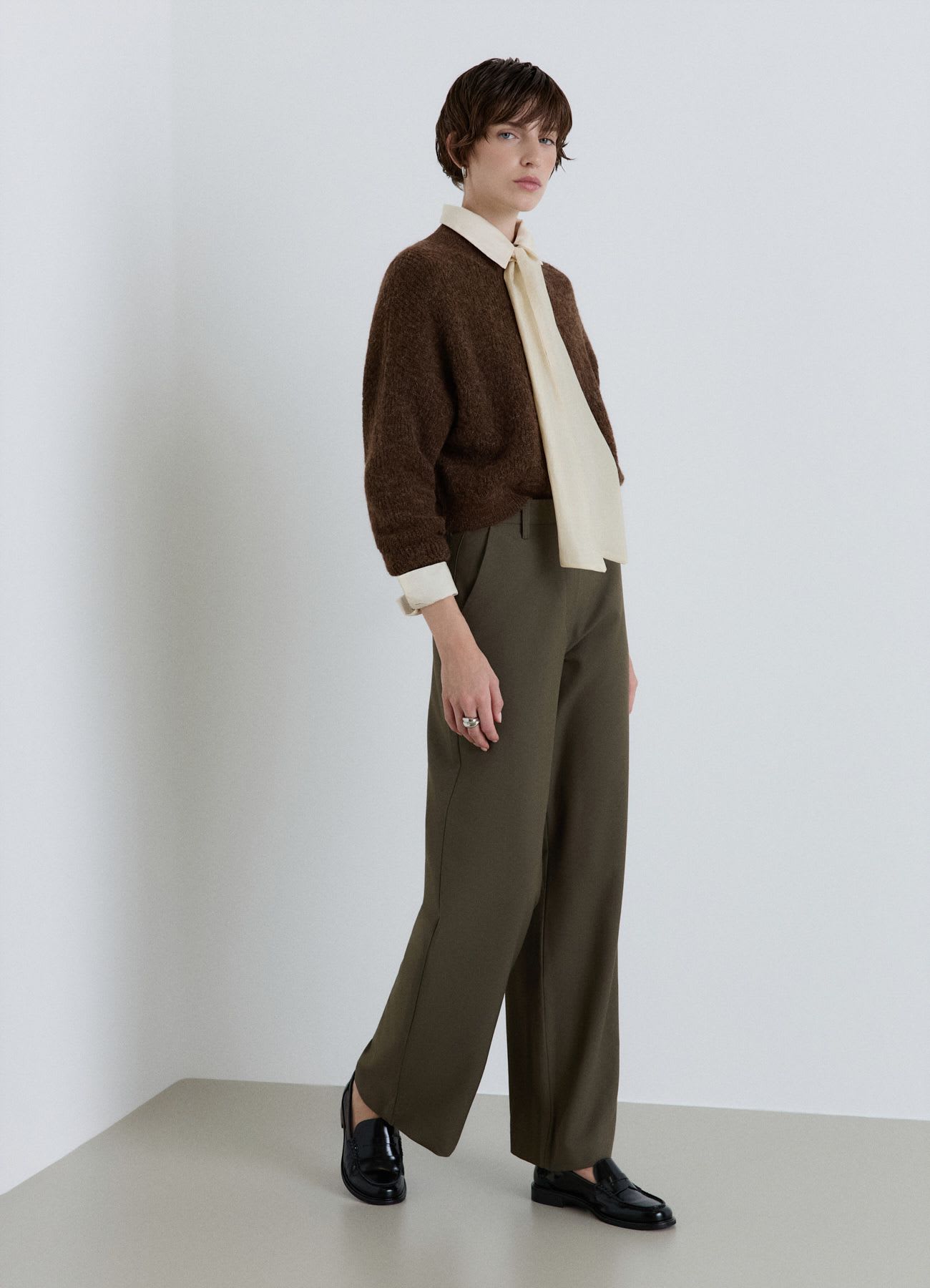 Pantaloni palazzo tinta unita