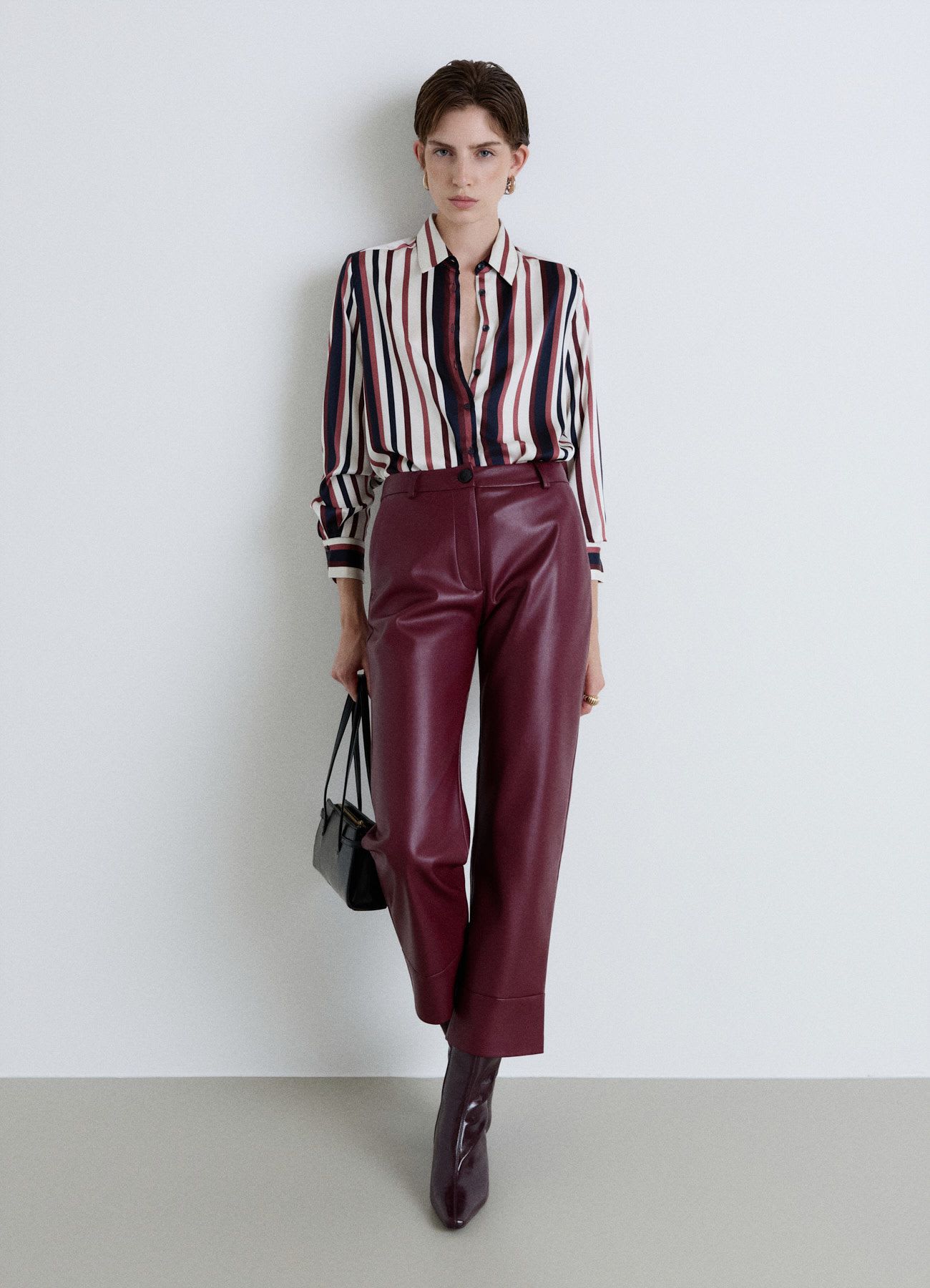Camicia a righe con colletto classico