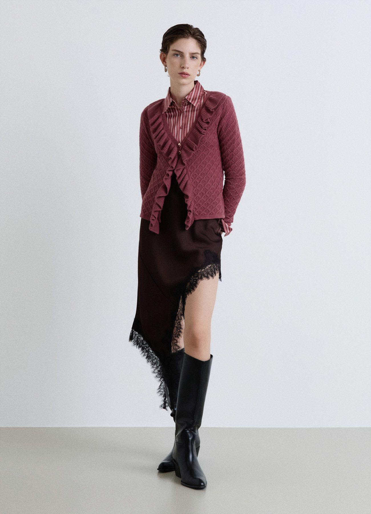 Cardigan pointelle con volant
