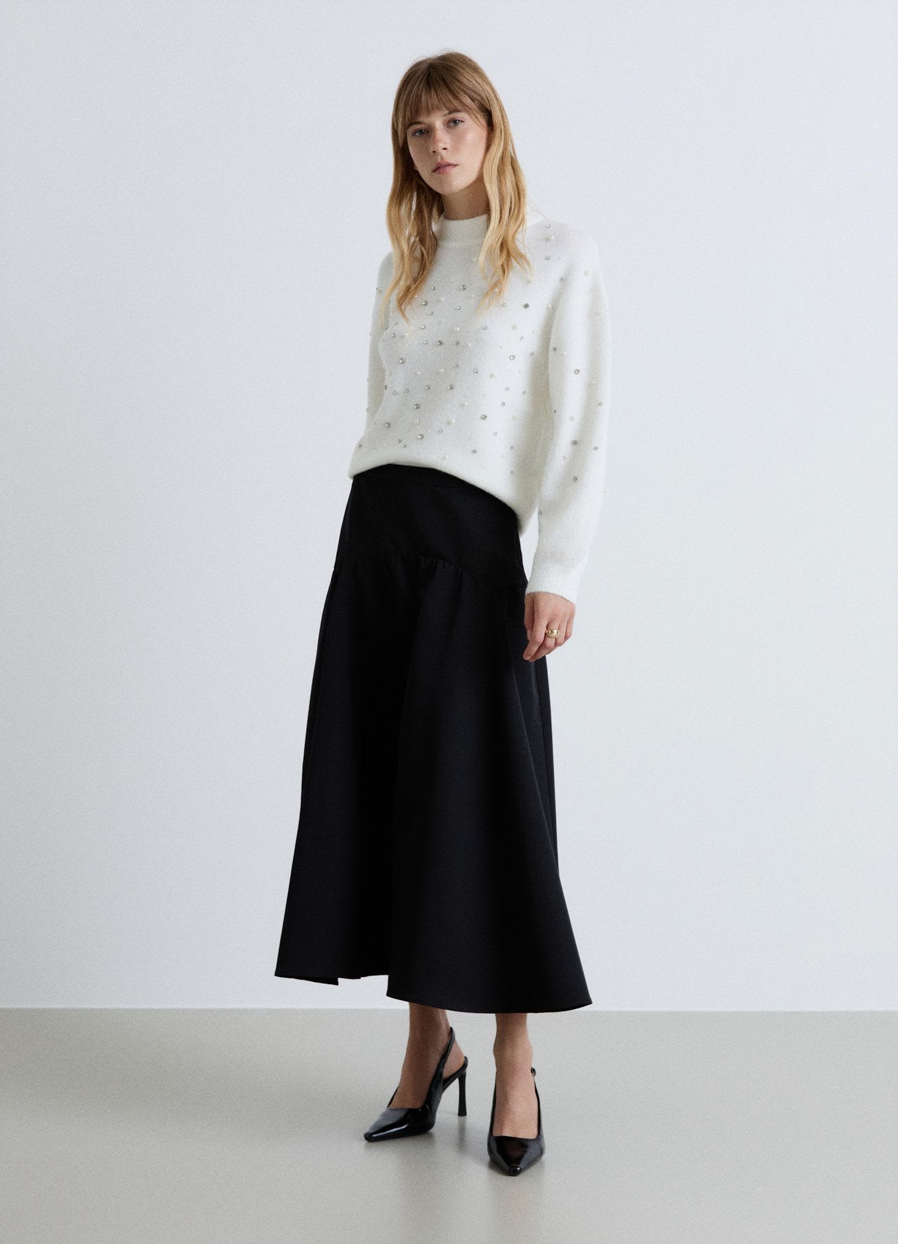 Maglia con applicazioni strass