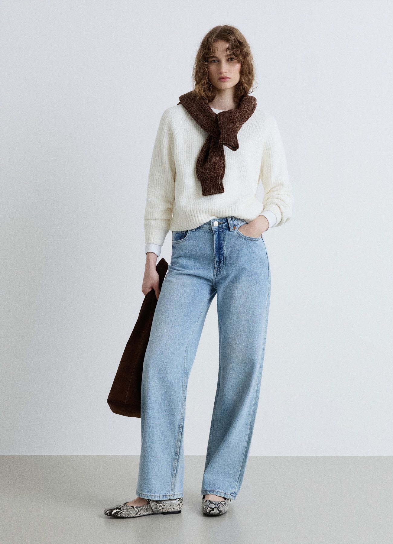 Maglia girocollo con maniche raglan