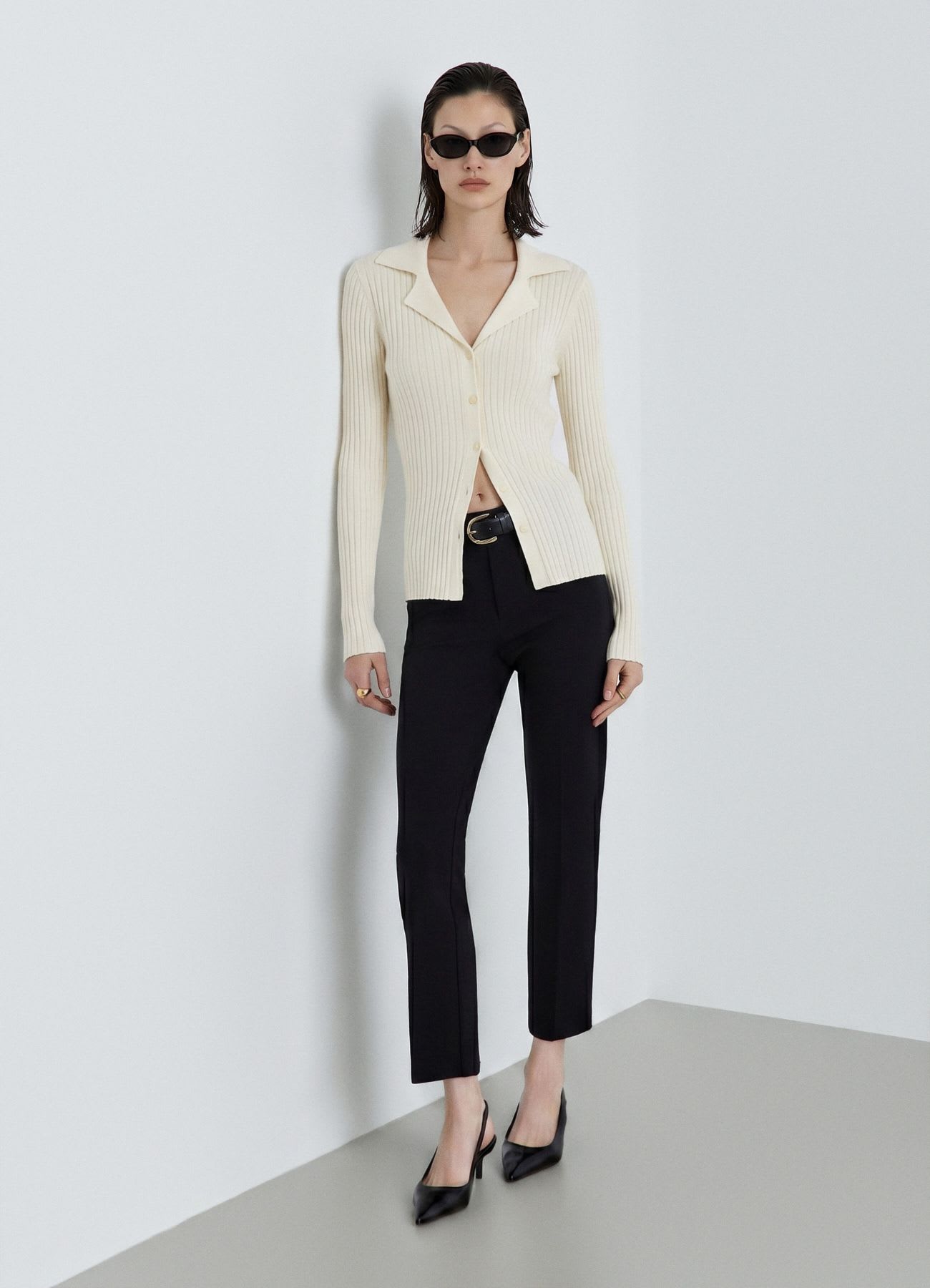 Cardigan a coste con colletto a revers
