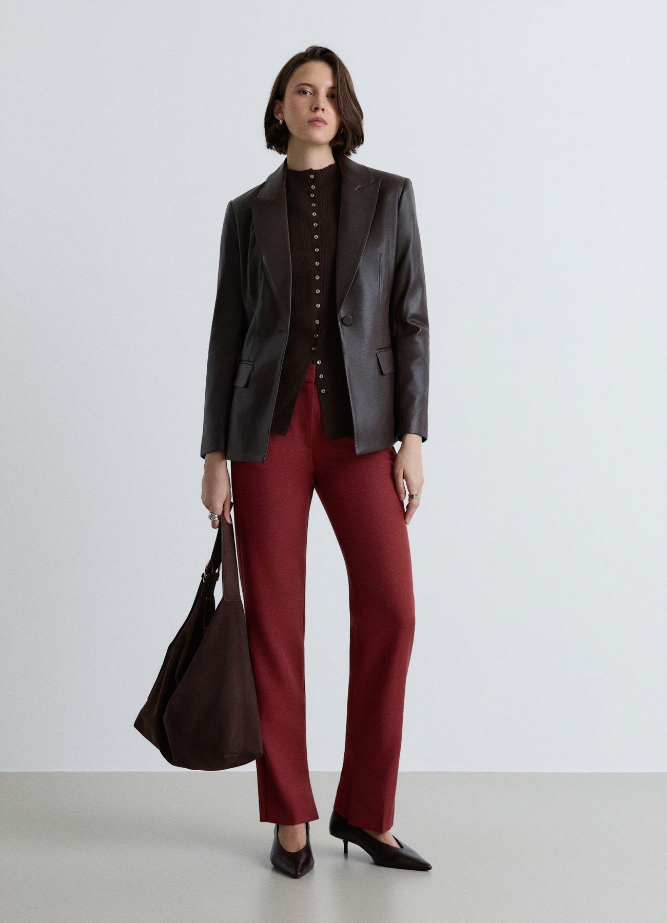 Pantaloni dritti con spacchetti