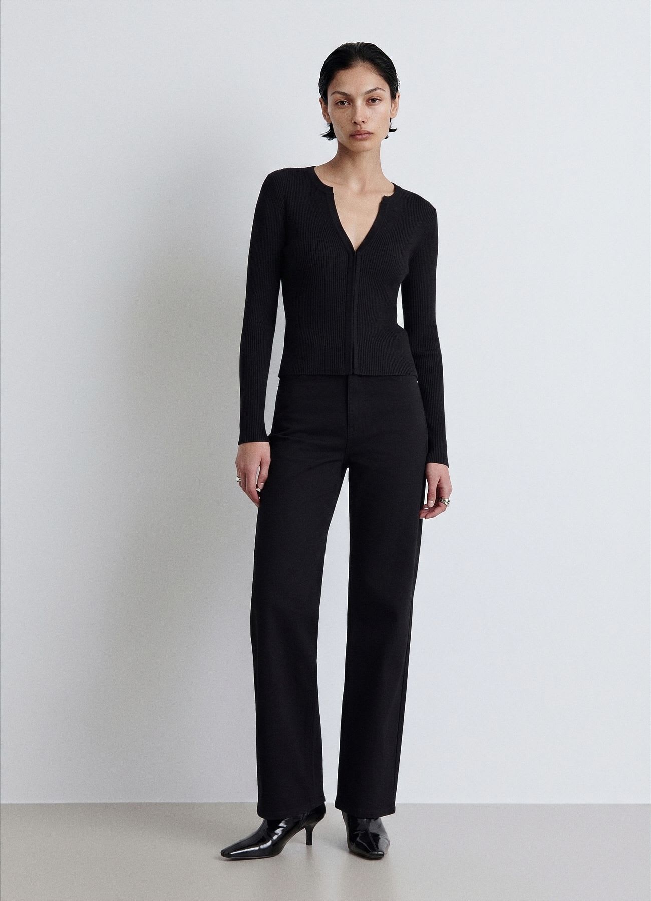 Cardigan a costine con gancetti