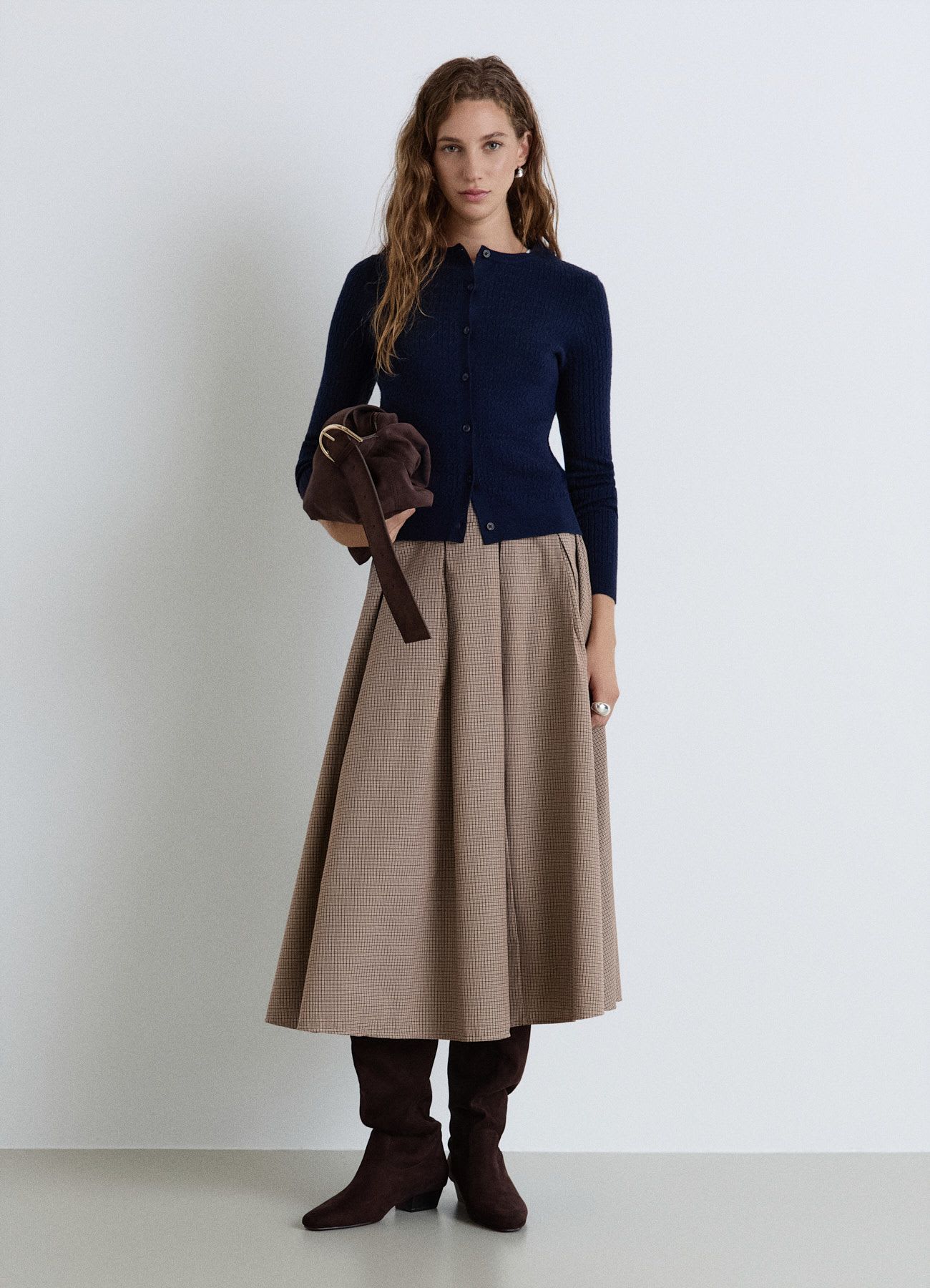 Cardigan a trecce con bottoni