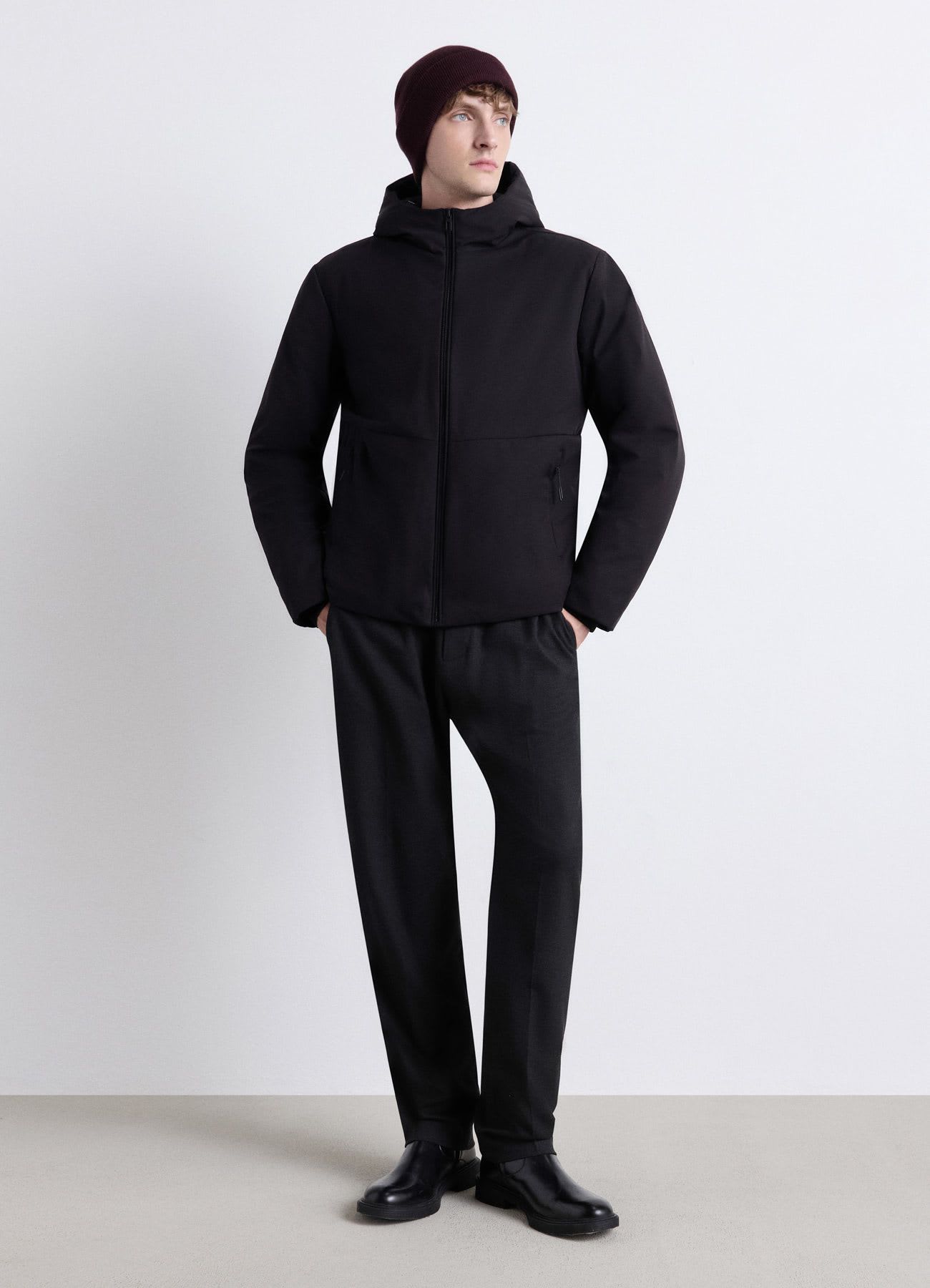 Giubbotto softshell imbottito con cappuccio