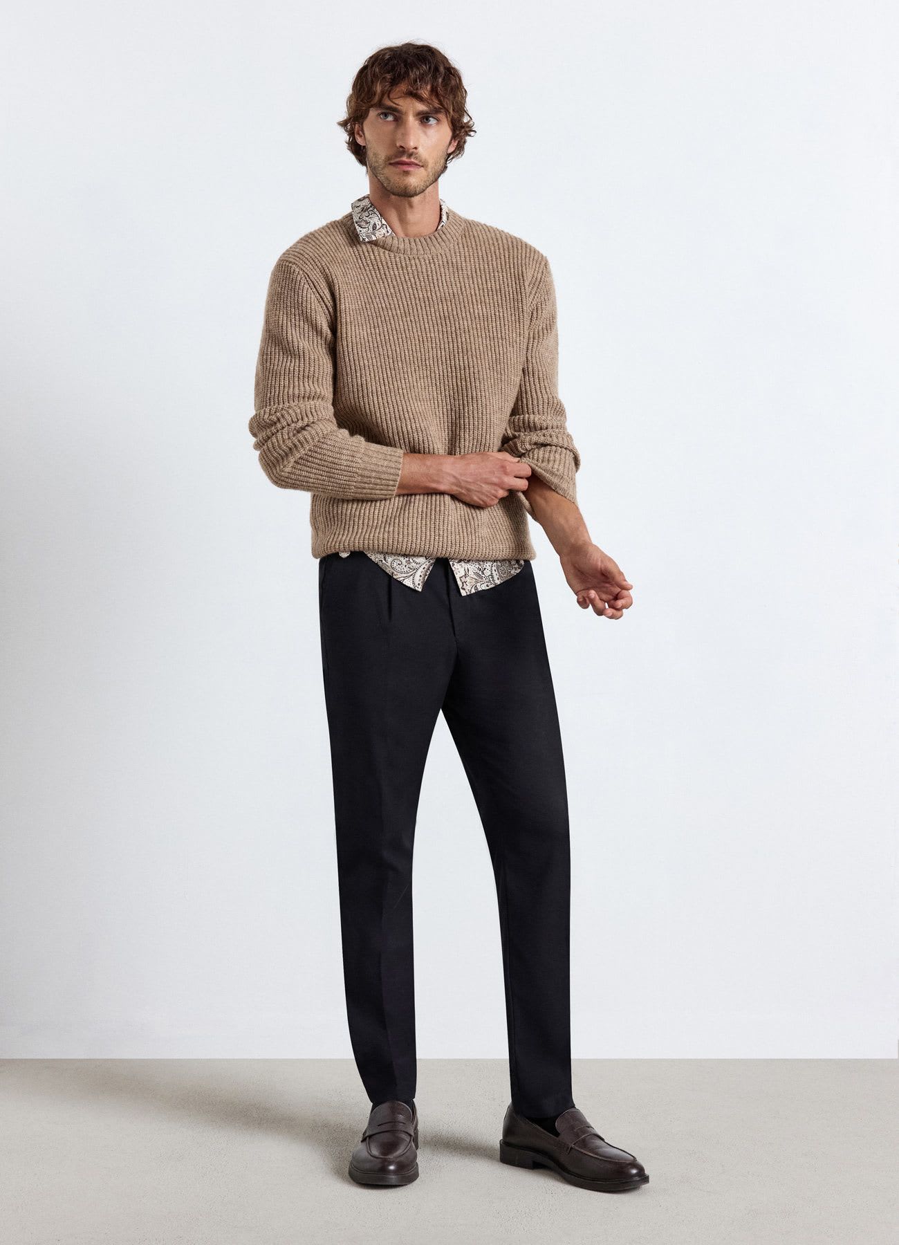 Pantaloni lunghi con vita elastica