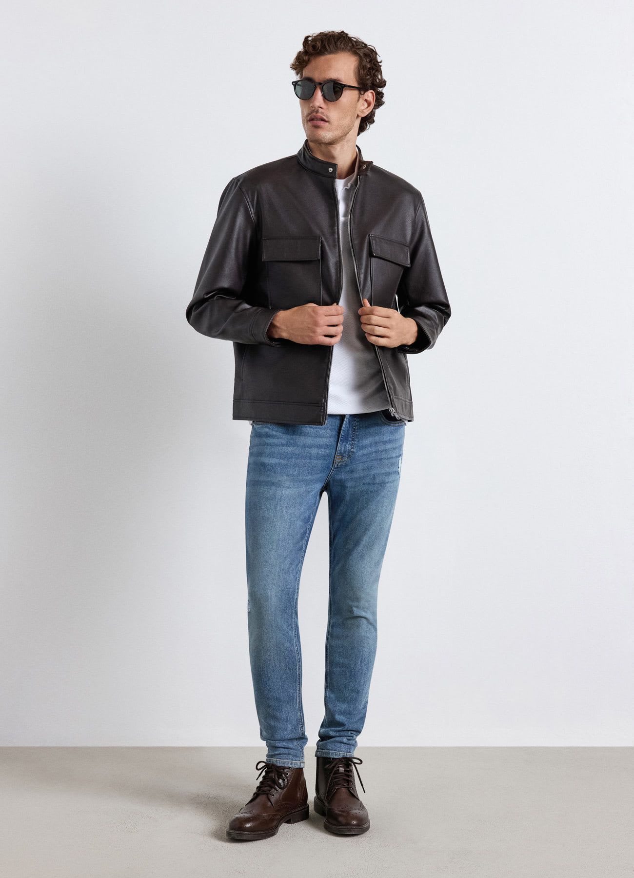Jeans skinny con strappi