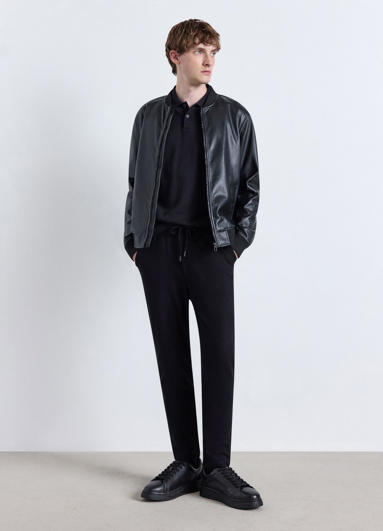 Bomber con zip e bordi a costine