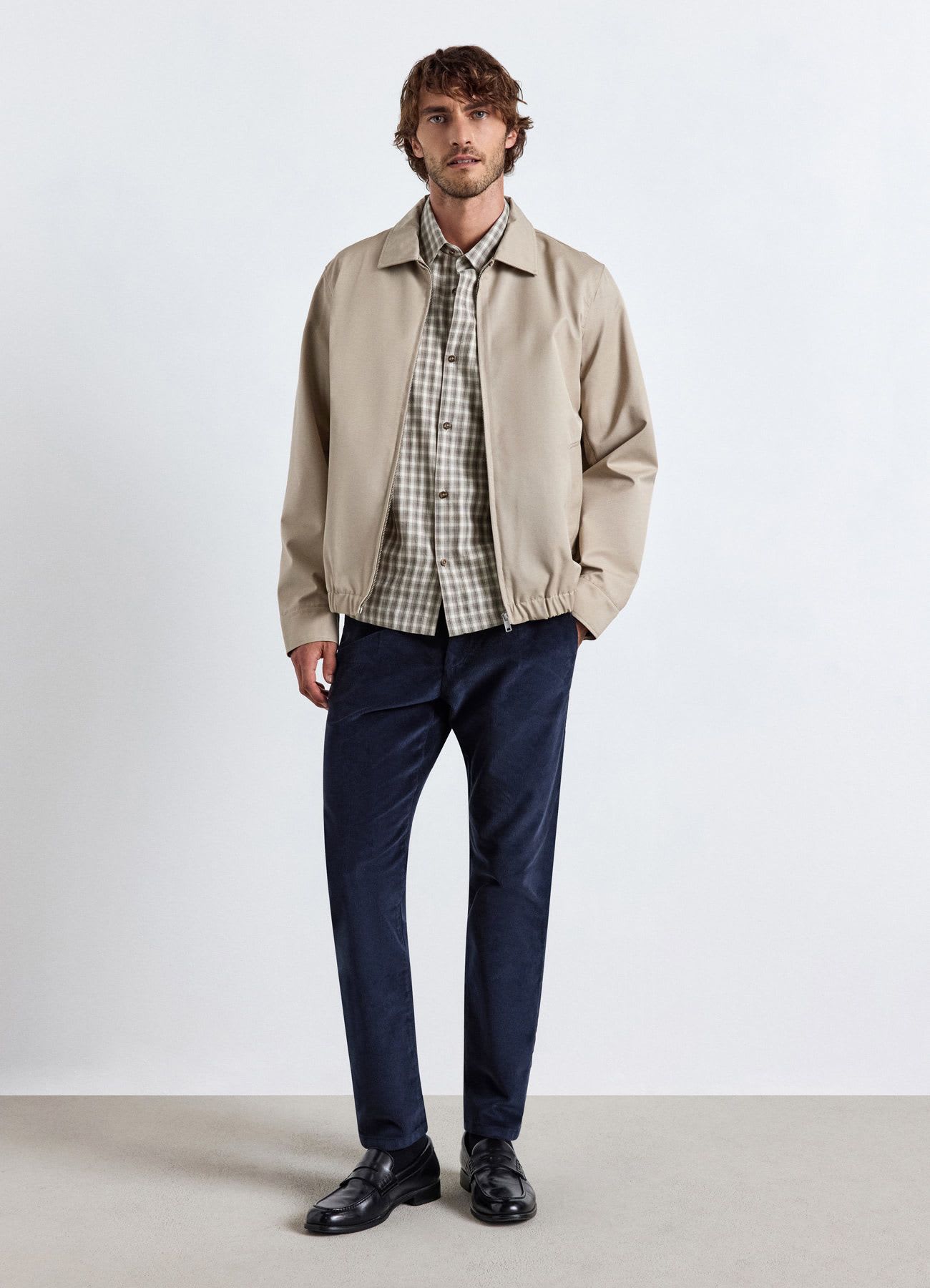 Pantaloni chino in velluto a coste