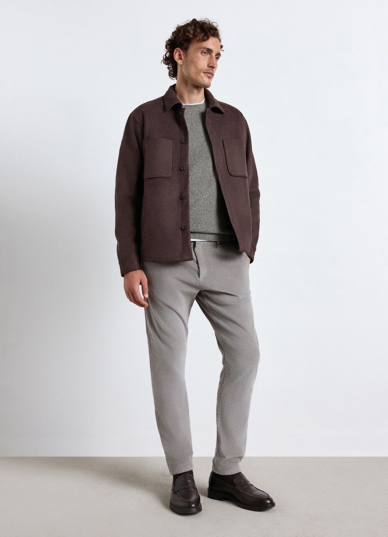 Pantaloni chino in velluto a coste