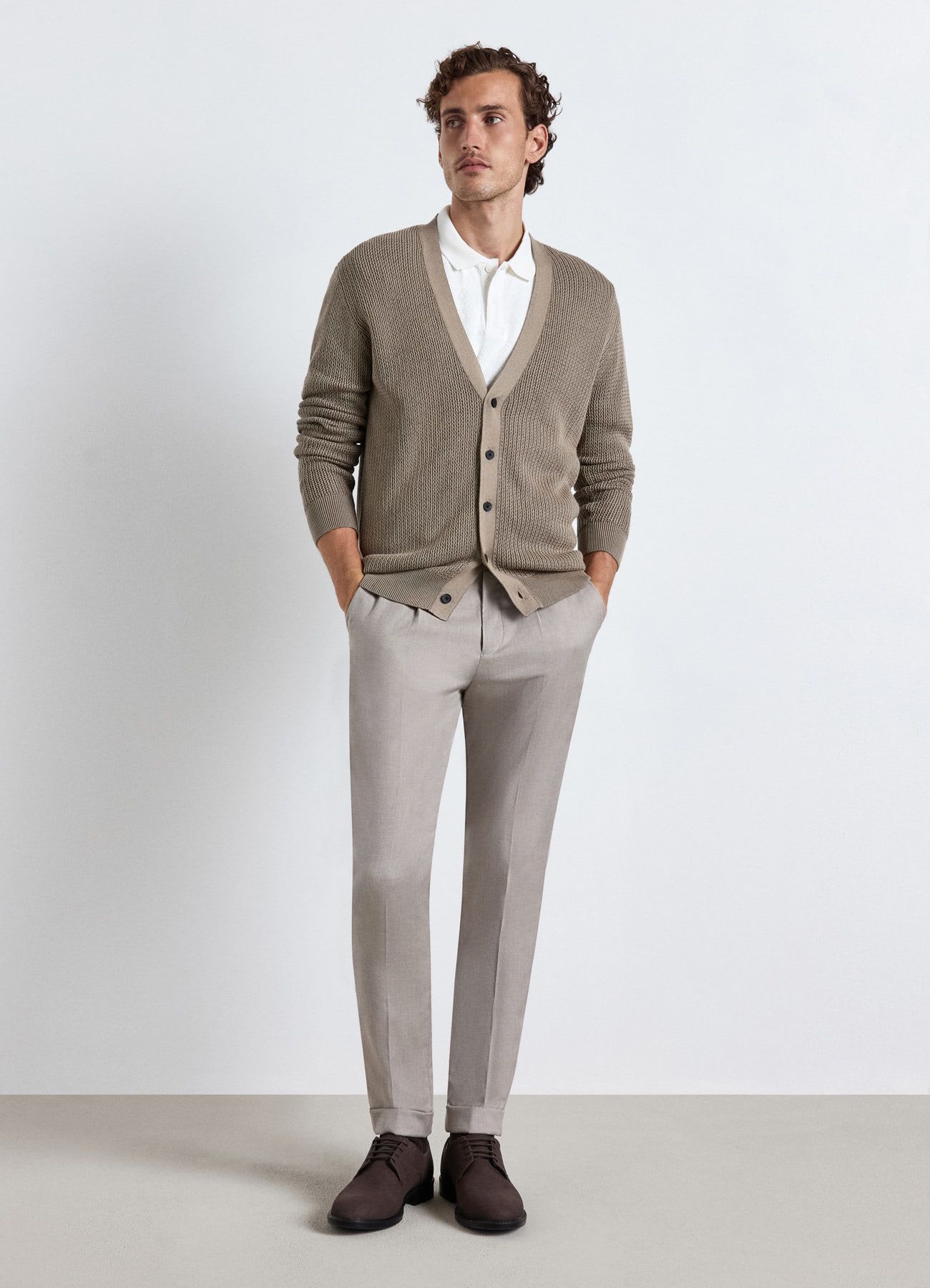 Cardigan bicolore con bottoni
