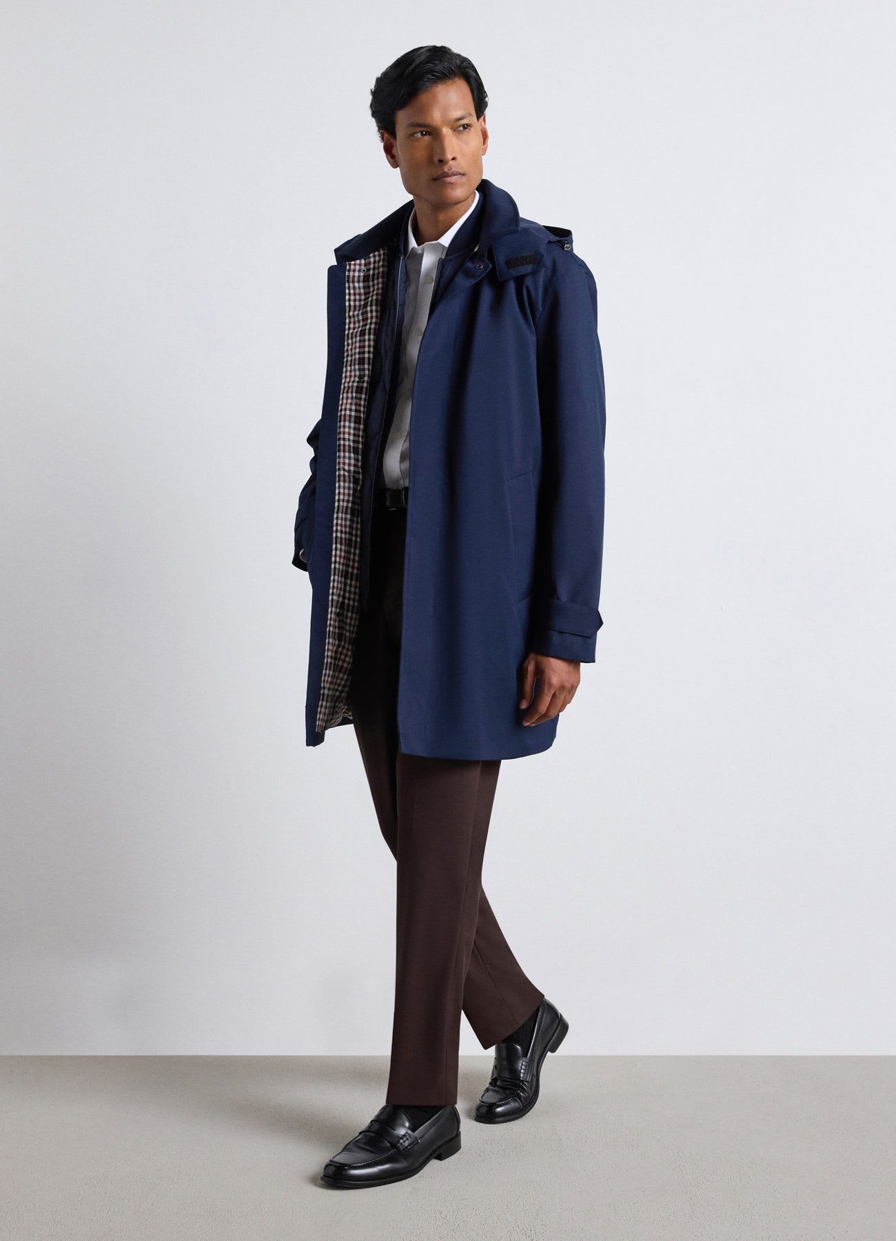 Parka con cappuccio e chiusura coperta