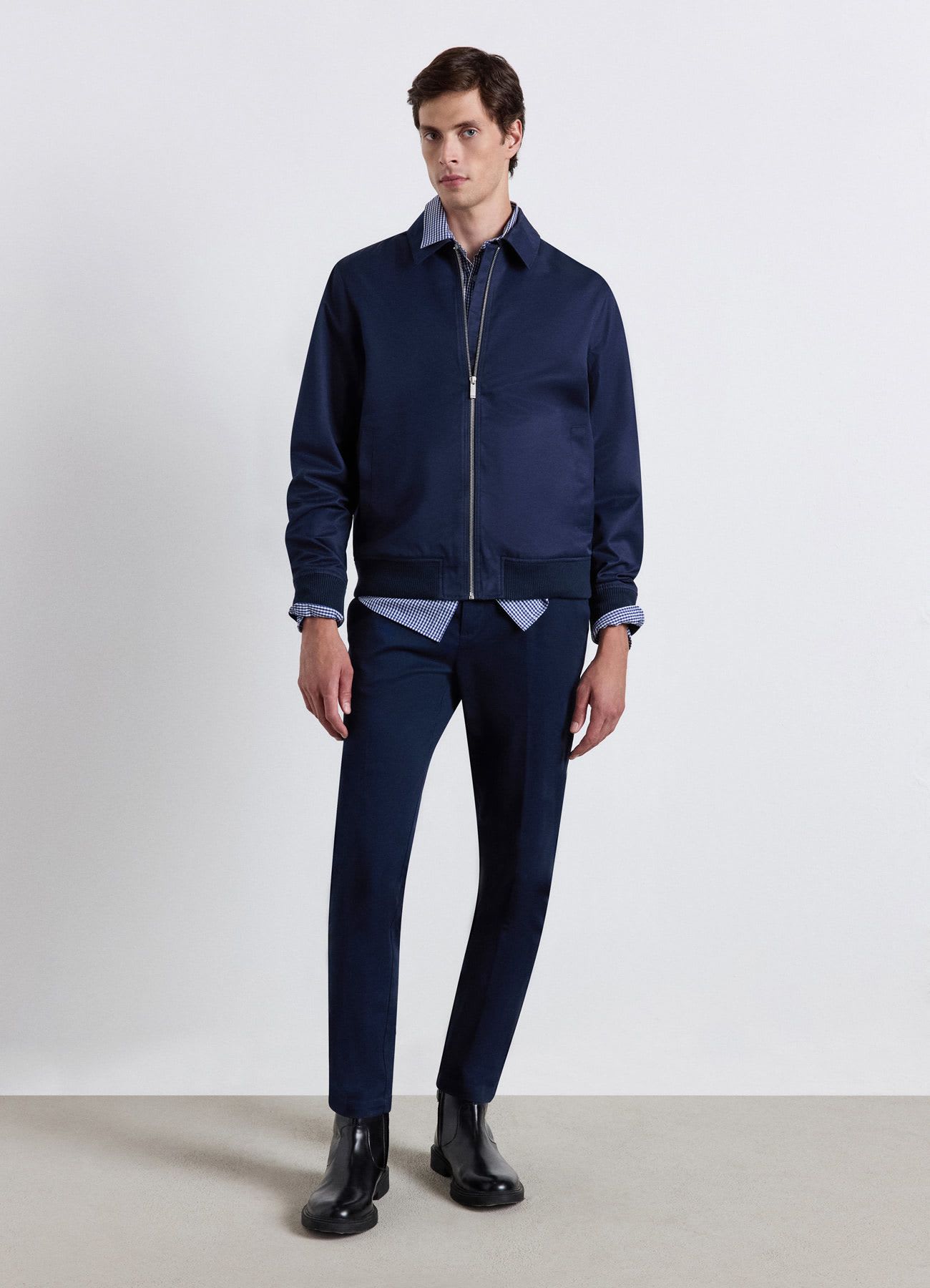 Giubbino bomber con zip e colletto classico