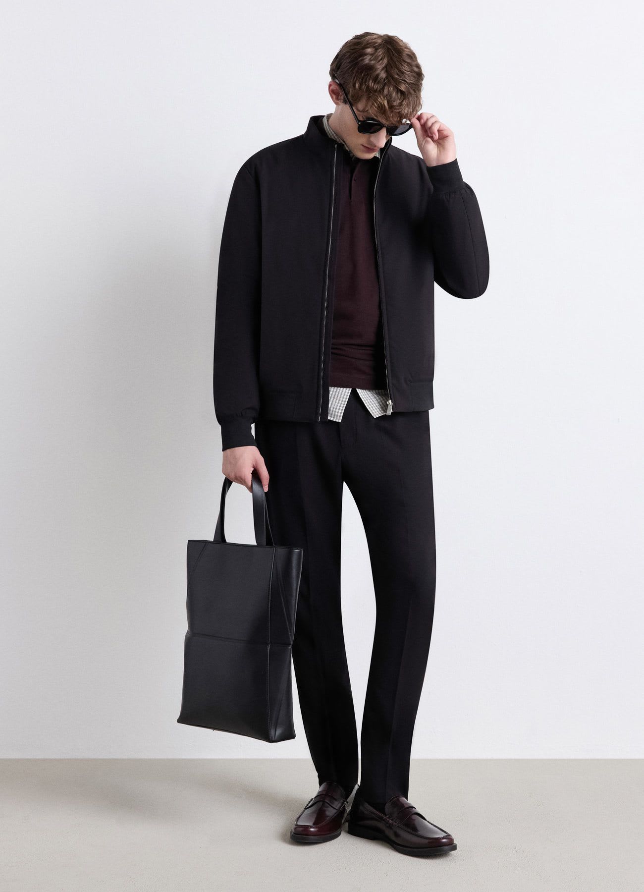Bomber con zip e collo alto